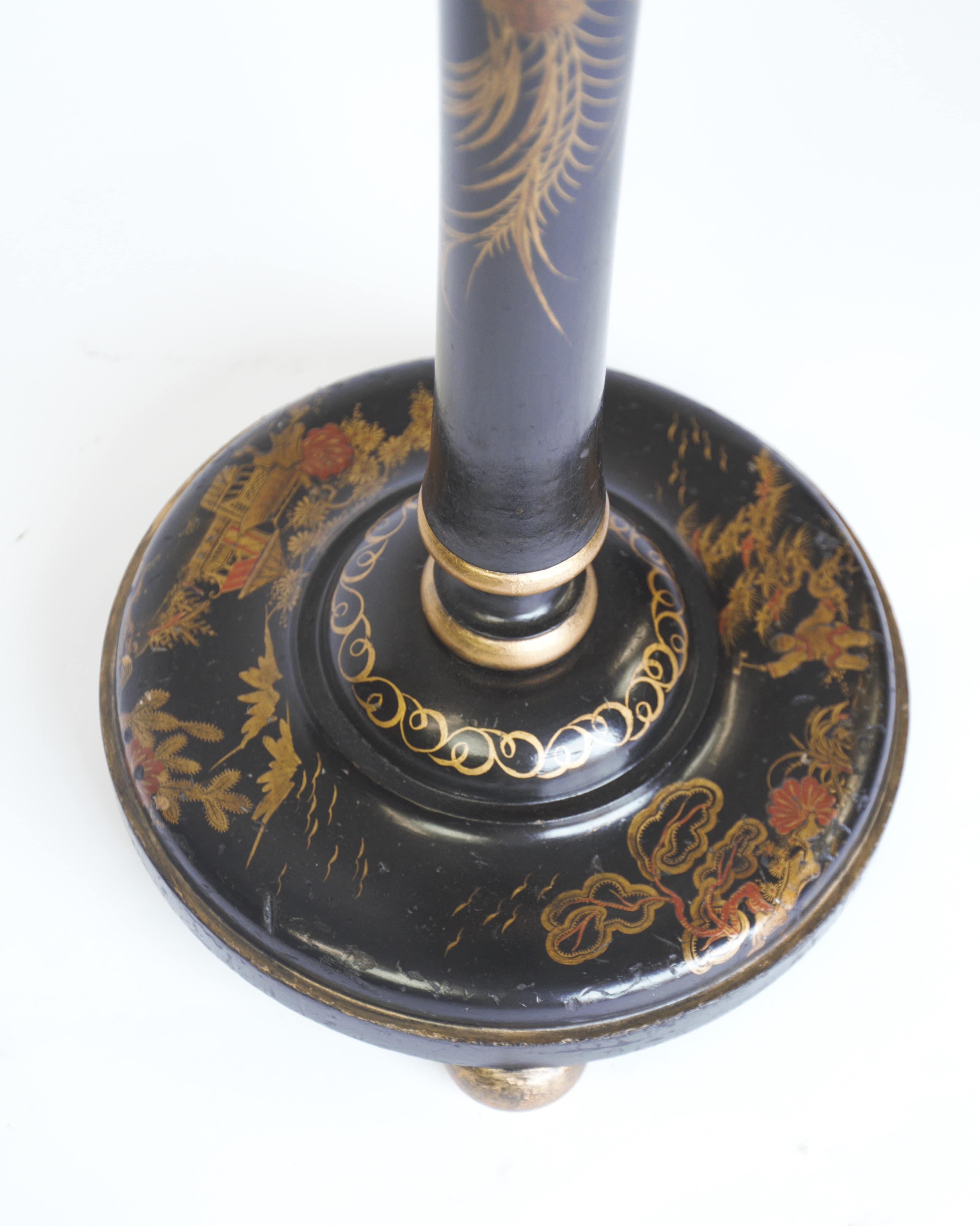 Exportation chinoise Lampe standard à décor de Chinoiserie circa 1930 [A] en vente