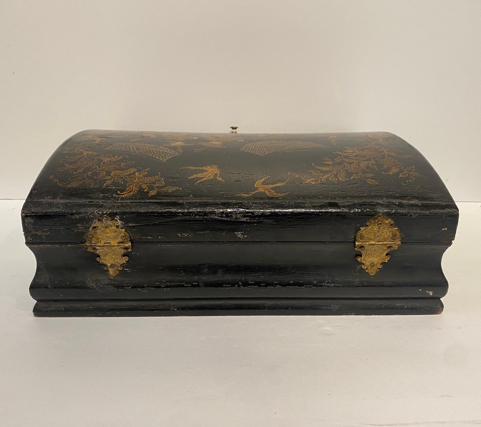 Wood Chinoiserie Decorated Wig Box For Sale