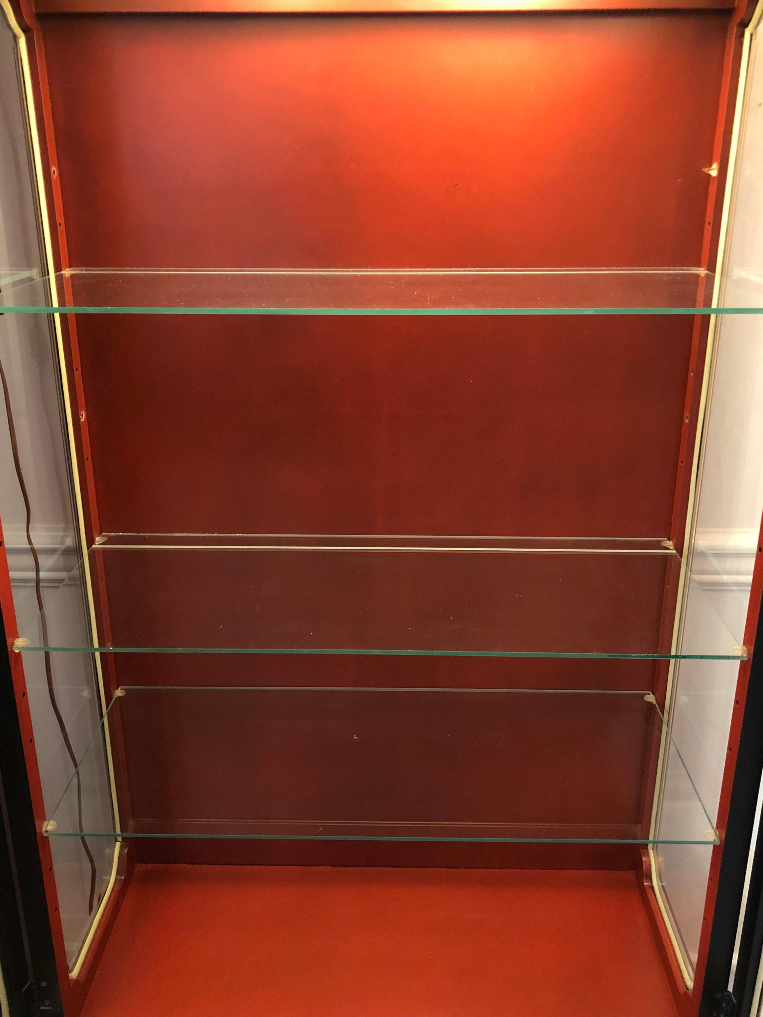 Chinoiserie Display Cabinet, Lit, with Red Interior, Vitrine, Midcentury, Black In Good Condition In Seattle, WA
