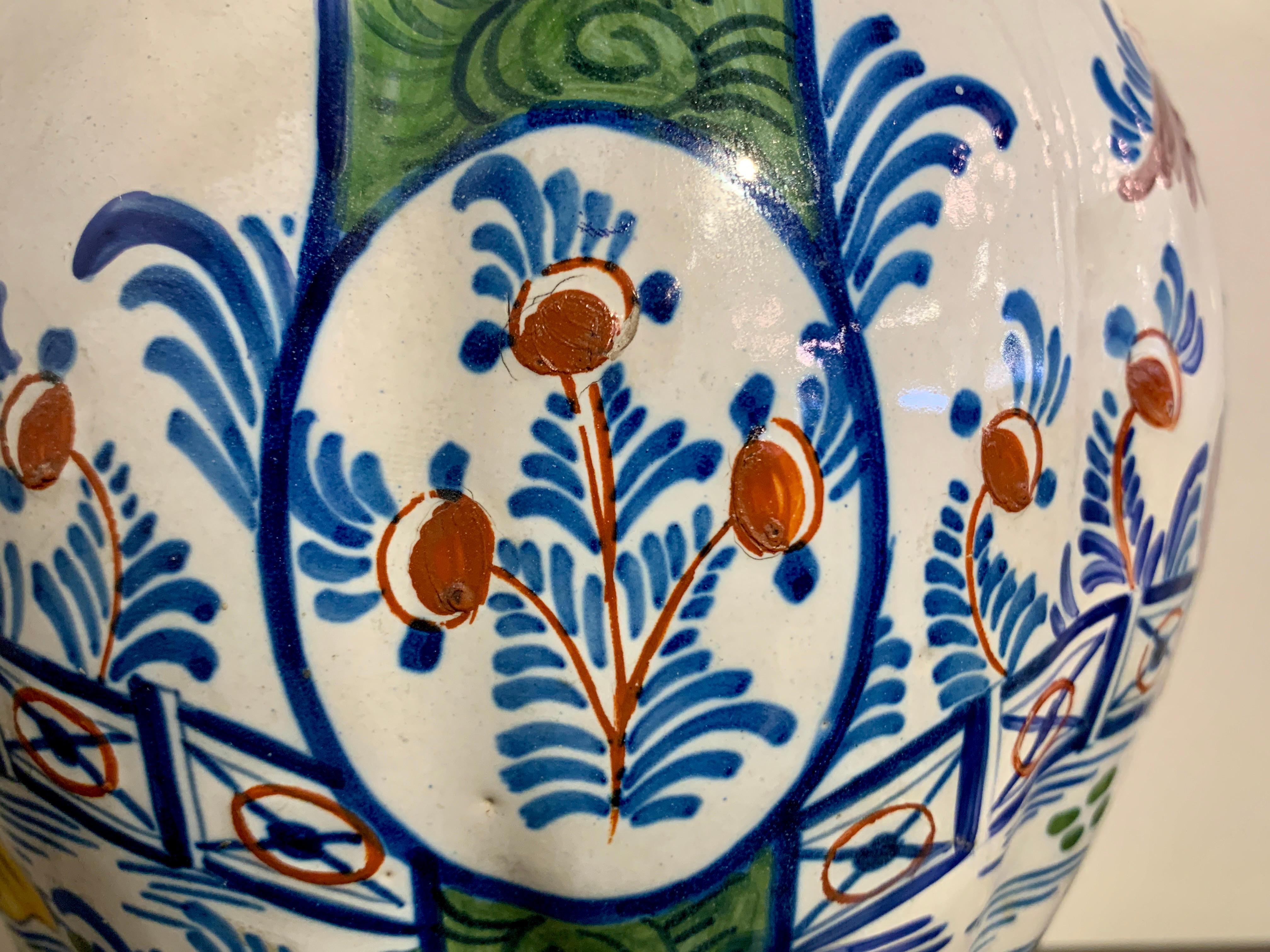 Chinoiserie Dutch Delft Polychrome Faience Lobed Jar, 18th Century, Holland In Good Condition For Sale In Austin, TX