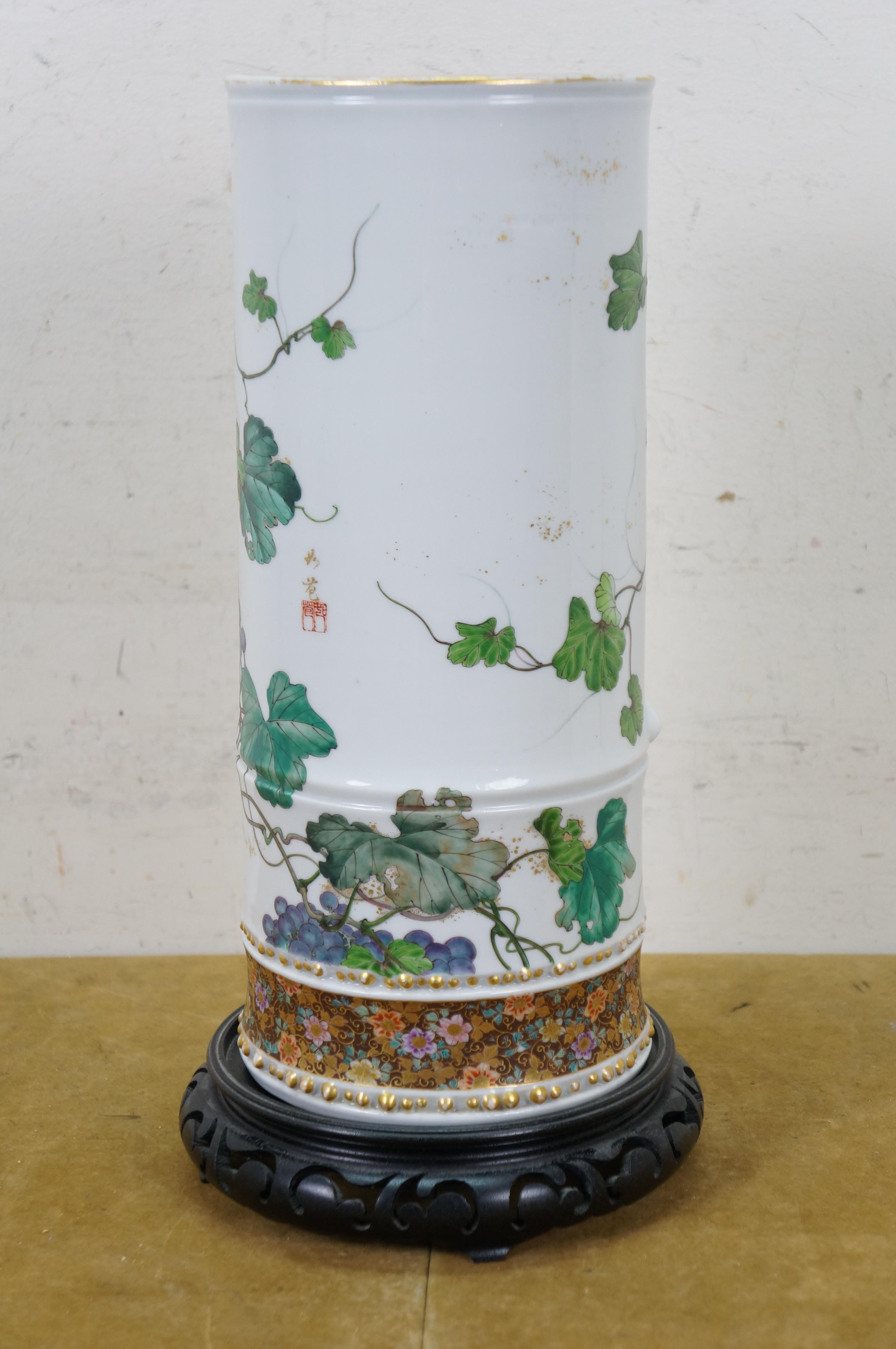 20th Century Chinoiserie Famille Rose Porcelain Cylidrical Squirrel Grapevine Vase 14