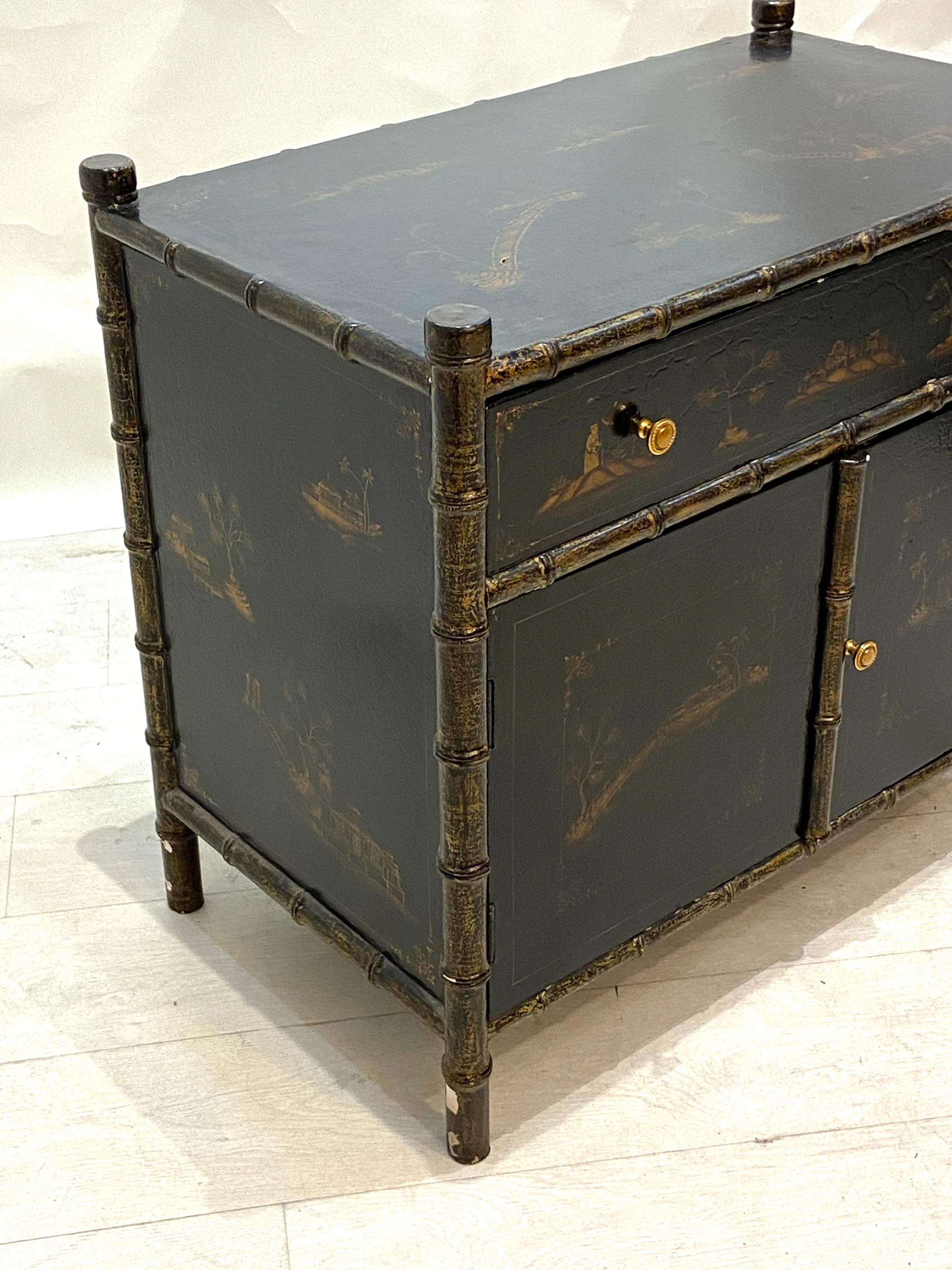 Chinoiserie commode 1-drawer over 2-door cabinet from the 1950s. In very good condition minor wear consistent with age and use.