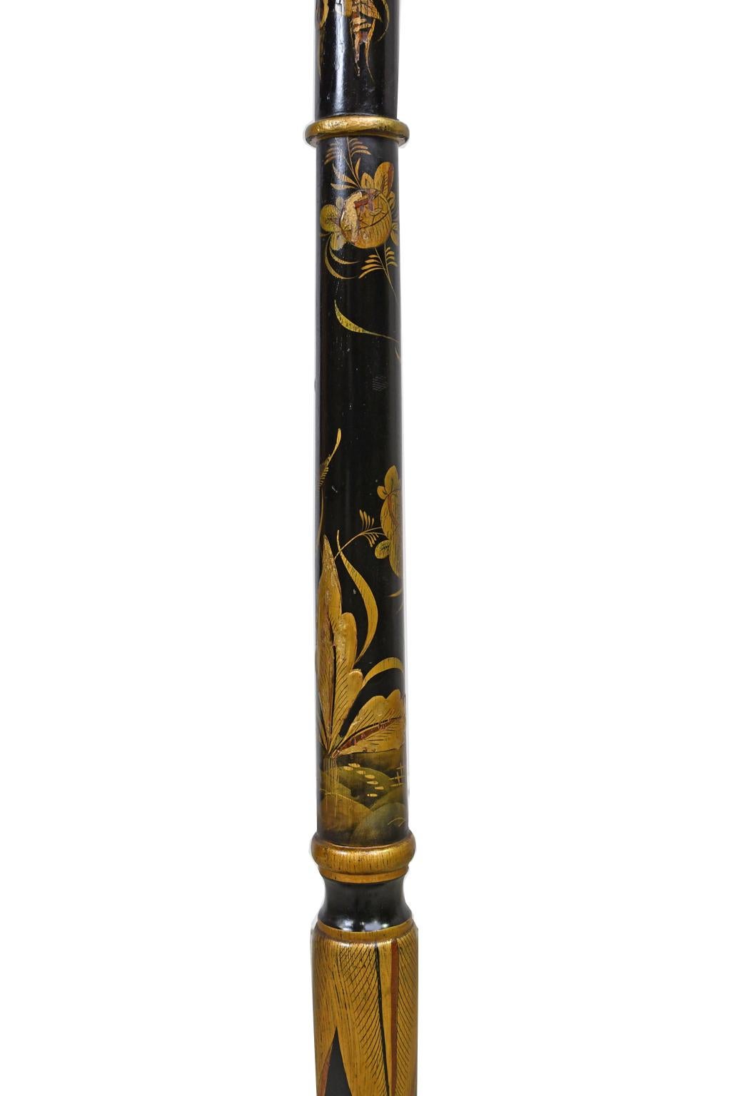 Chinoiserie Floor Lamp in Polychromed Wood w/ Hand-Painted Scene, England 1932 In Good Condition For Sale In Miami, FL