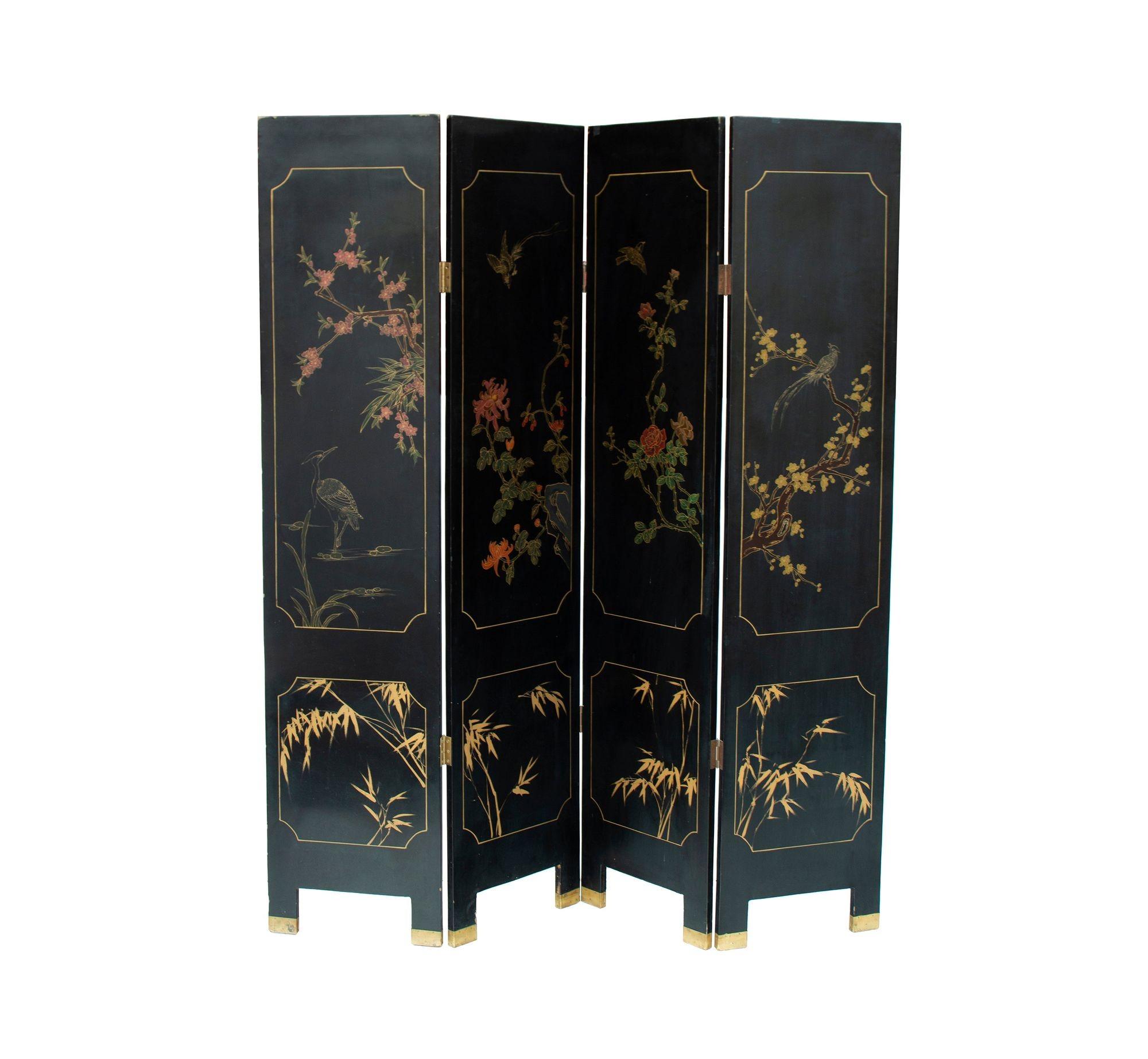 Chinese Chinoiserie Folding Screen or Room Divider For Sale