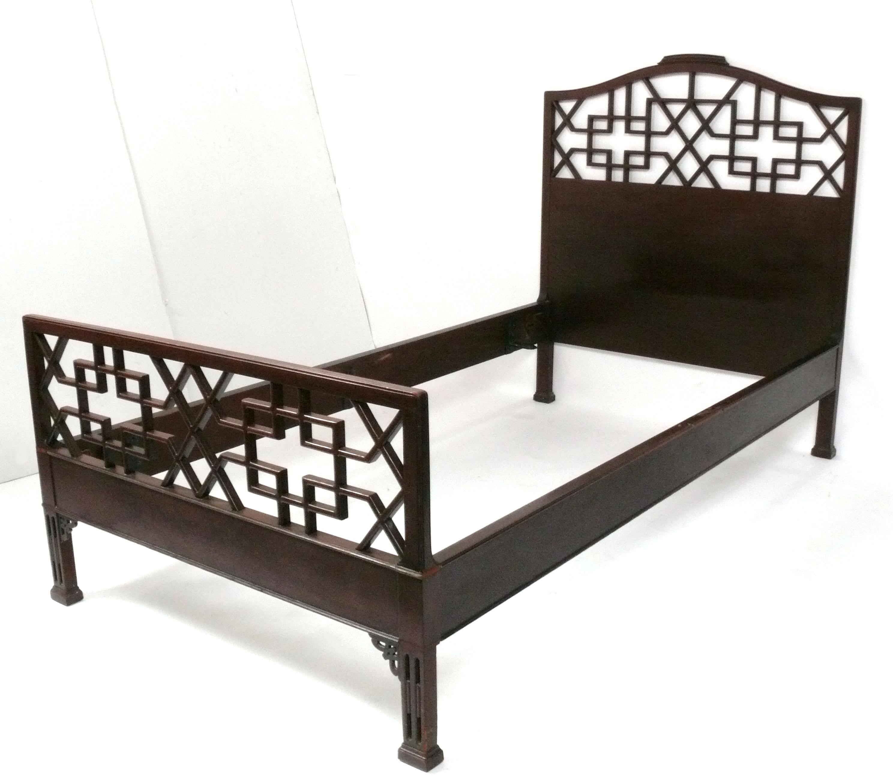 Chinese Chinoiserie Fretwork Twin Beds
