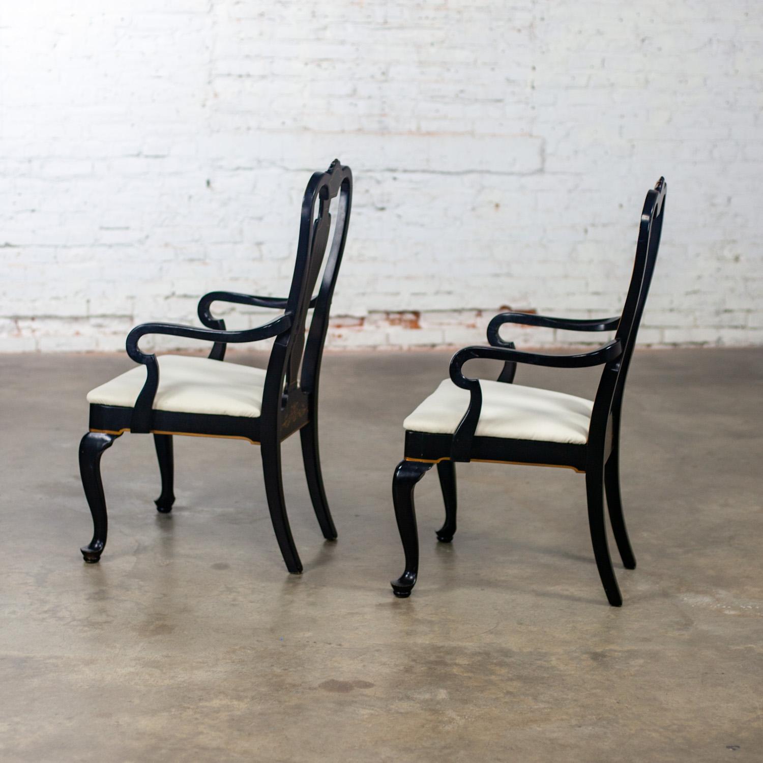 Paar Host & Hostess-Sessel im georgianischen Chinoiserie-Stil mit schwarzen Lackrahmen im Angebot 1