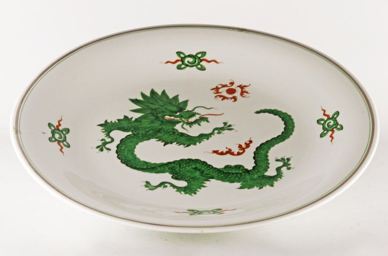 Deutscher Chinoiserie-Teller mit gemaltem Ming-Drachen von Meissen Porcelain bei 1stDibs Deutschland
