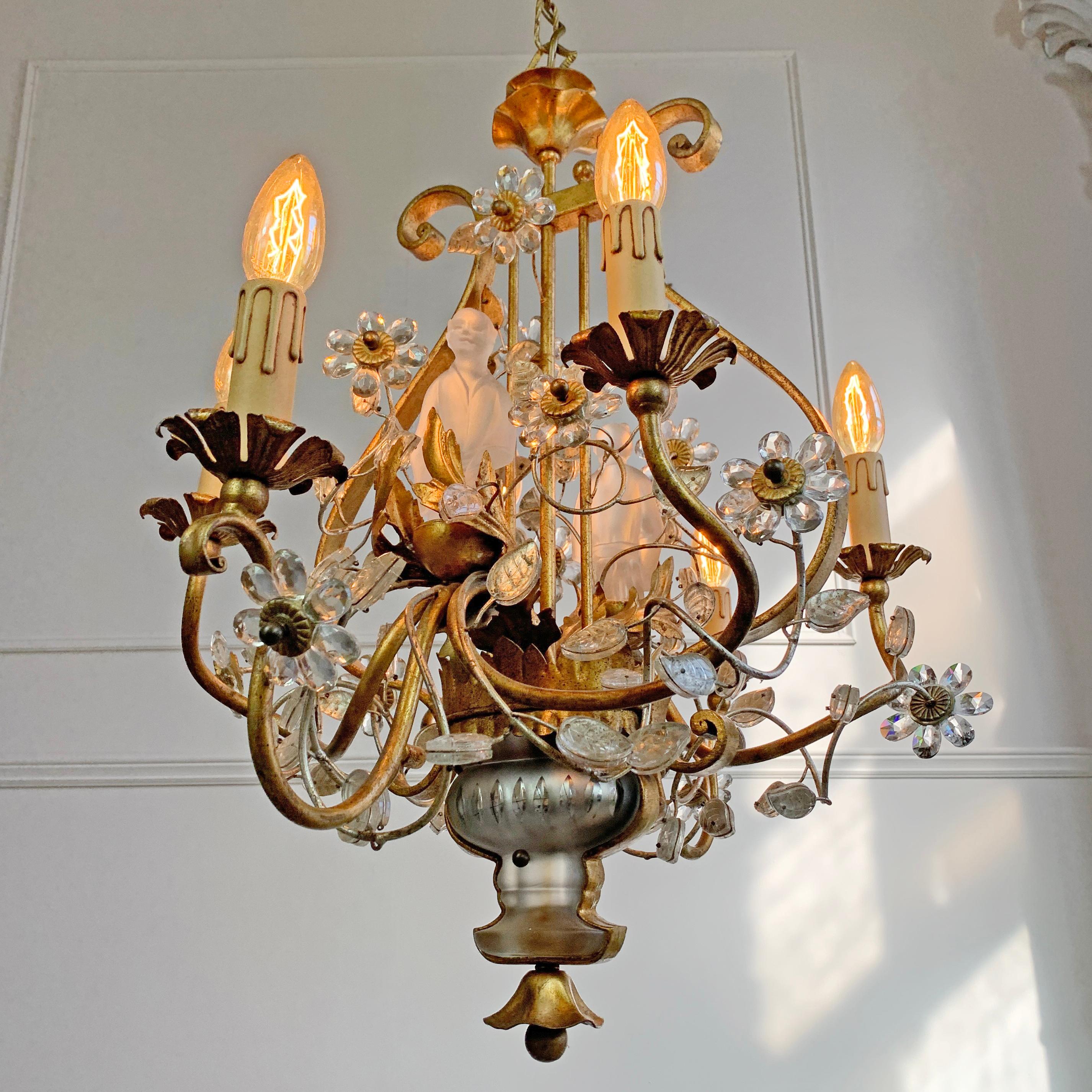 Lampadario Chinoiserie in cristallo dorato Banci Firenze Italia In condizioni buone in vendita a Hastings, GB