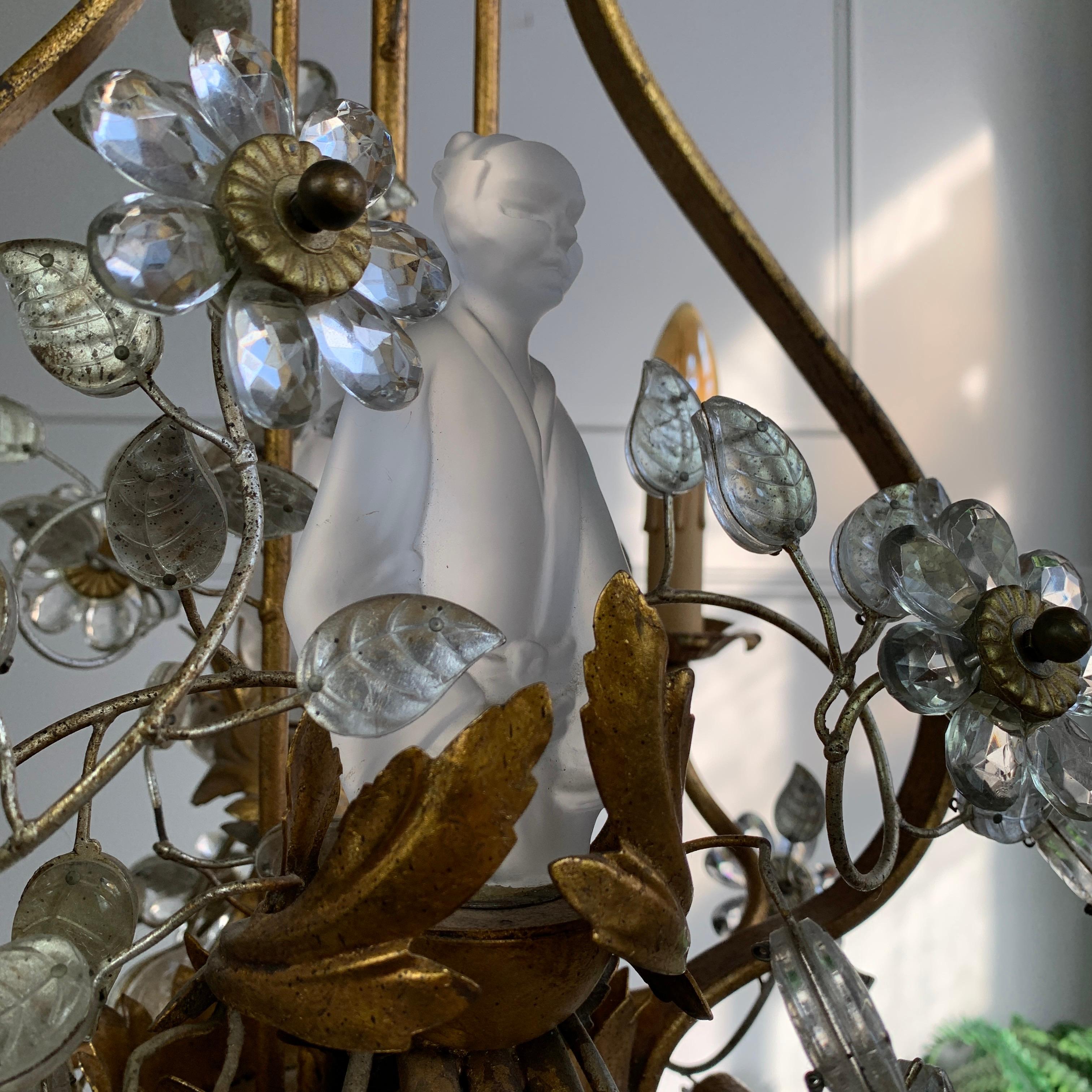 Metà XX secolo Lampadario Chinoiserie in cristallo dorato Banci Firenze Italia in vendita