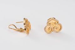 Chinoiserie Gold Earrings with Diamonds