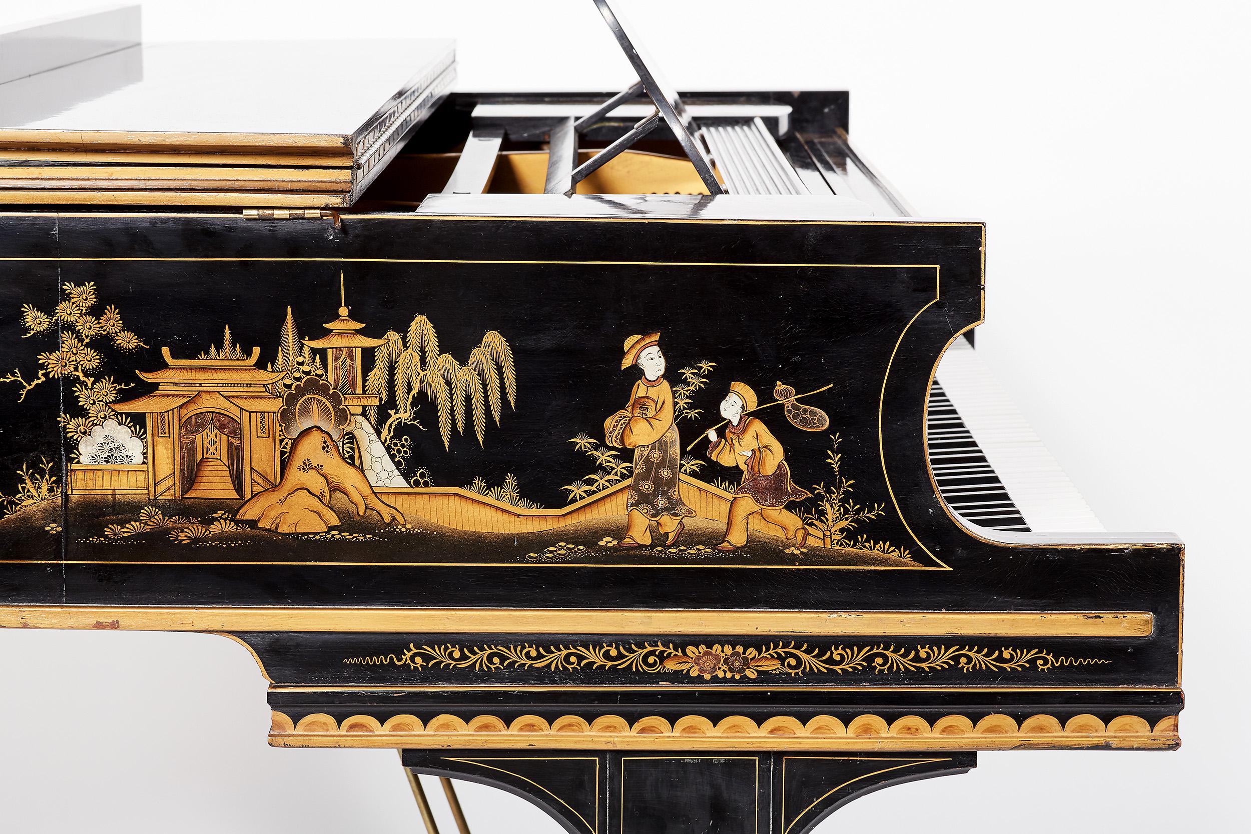 Pianoforte a coda Chinoiserie di Rogers and Sons Londra in vendita 1