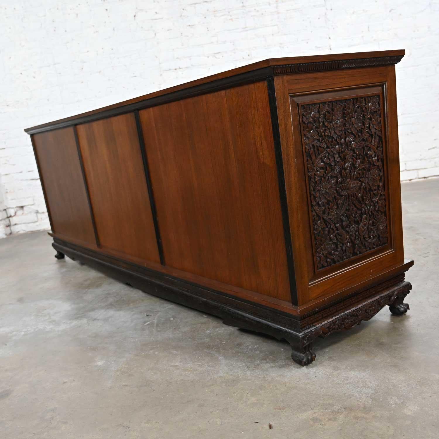 Chinoiserie Hand Carved Rosewood Credenza Buffet Cabinet from Bangkok Thailand 4