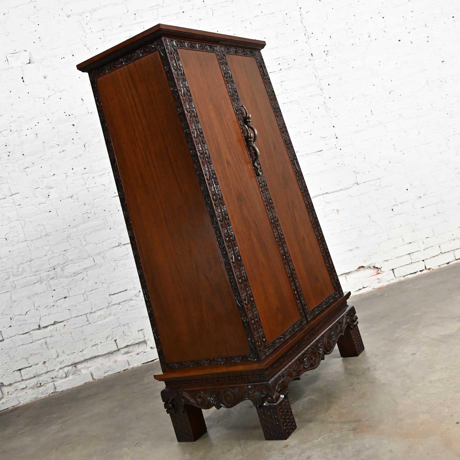 20th Century Chinoiserie Hand Carved Rosewood Trapezoid Armoire Cabinet from Bangkok Thailand For Sale