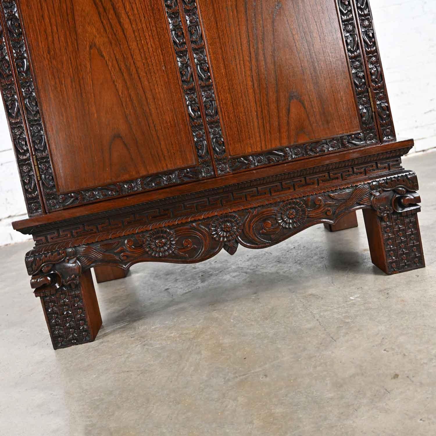Chinoiserie Hand Carved Rosewood Trapezoid Armoire Cabinet from Bangkok Thailand For Sale 2