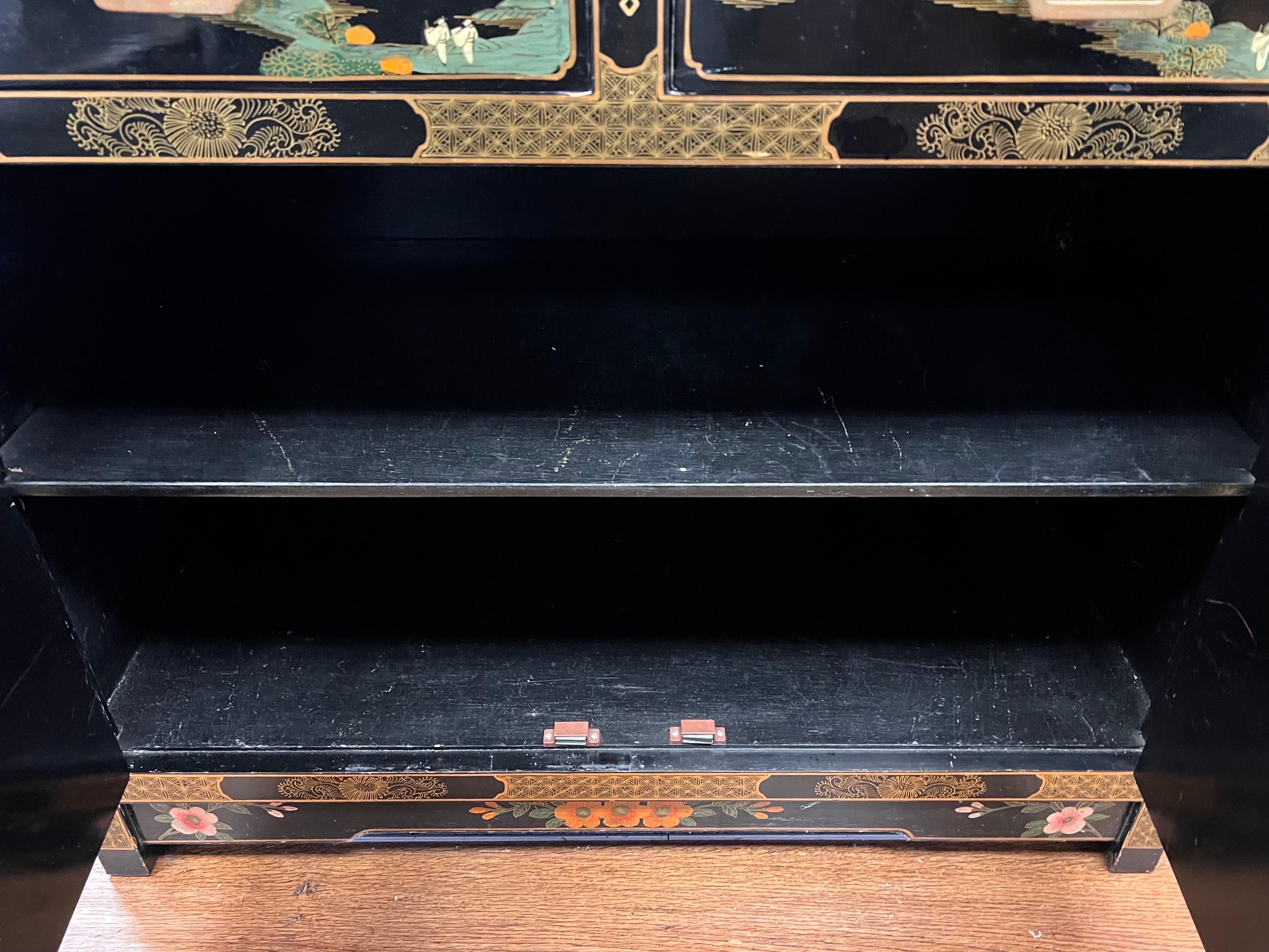 Chinoiserie Hand Painted Black Lacquer and Gilt China Display Cabinet Breakfront 9