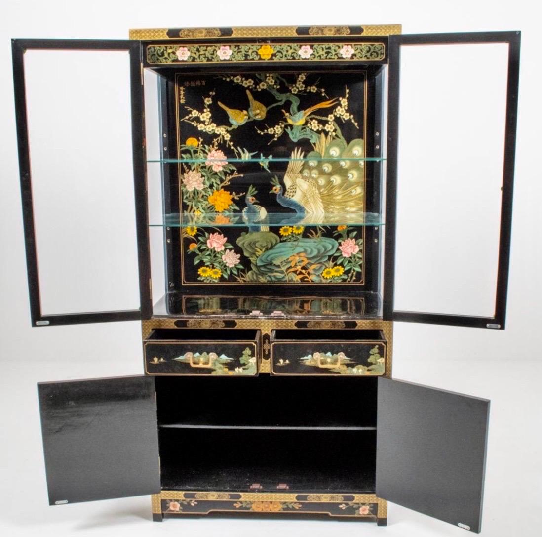 Chinoiserie Hand Painted Black Lacquer and Gilt China Display Cabinet Breakfront In Good Condition In West Hartford, CT