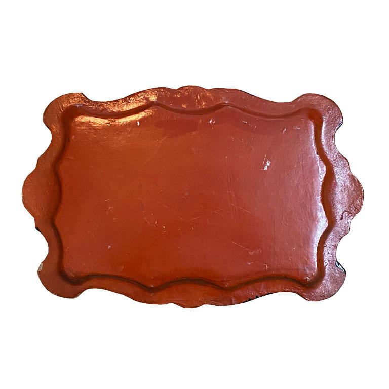 Chinoiserie Hand Painted Papier Mâché Japanned Florentine Drink Serving Tray In Good Condition For Sale In Oklahoma City, OK