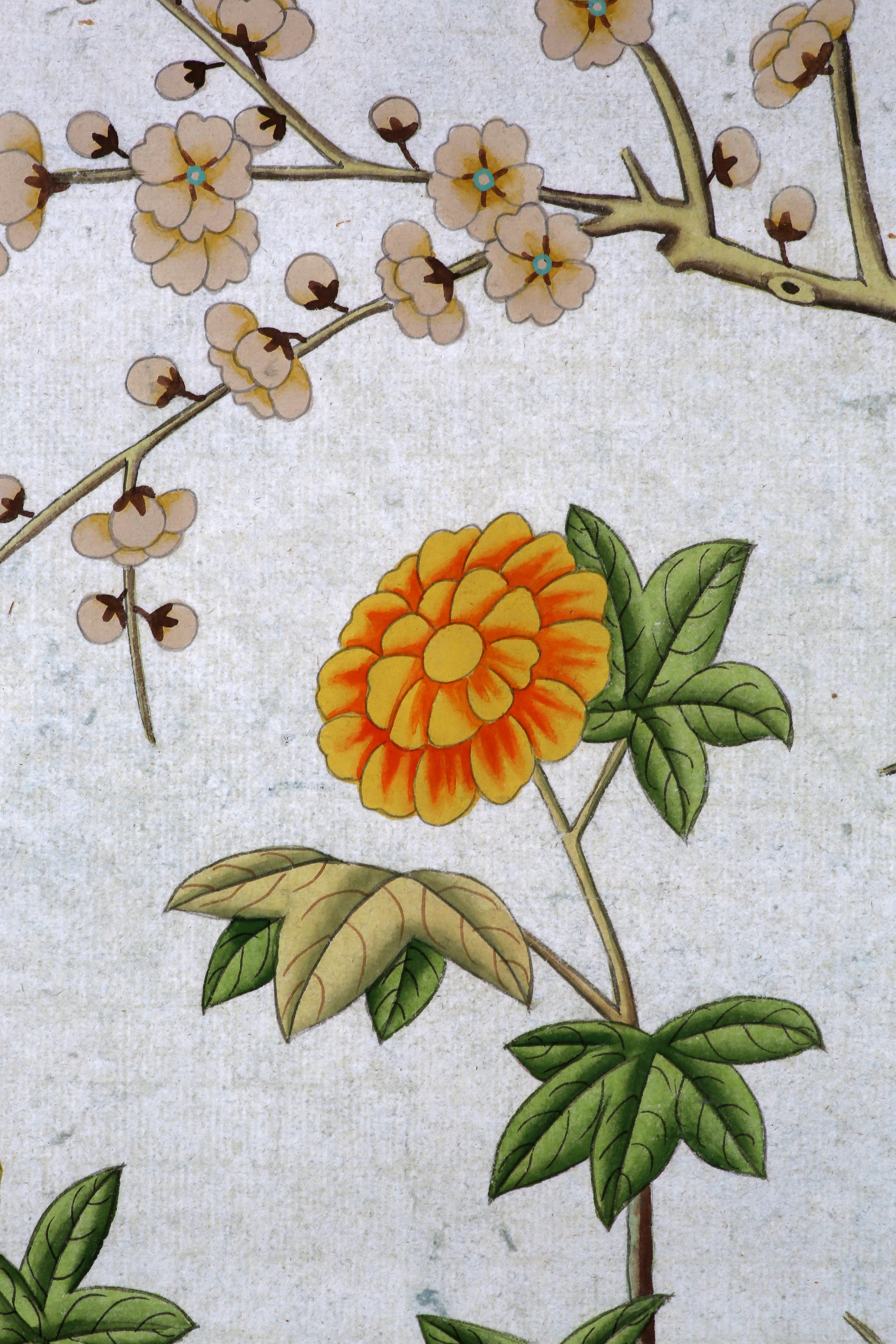 Handbemalte Wandteppiche mit Vögeln und Frühlingsblume aus der Chinoiserie (Papier) im Angebot