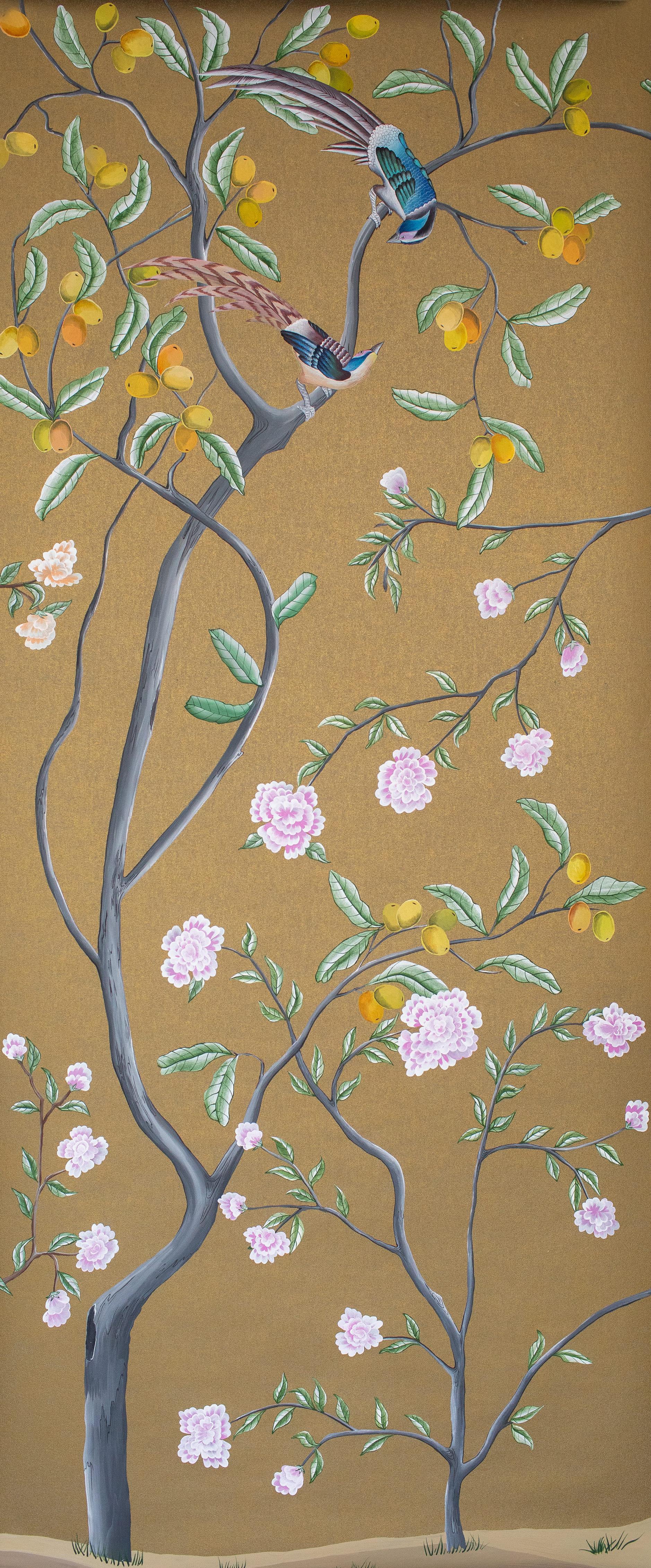 Panneau chinois peint à la main 19ème siècle Enchanted Peacock Garden en vente 1