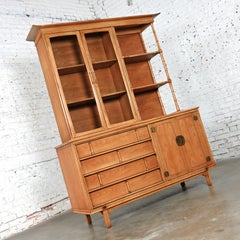 Chinoiserie Hollywood Regency 2 Pc China Hutch Cabinet Tamerlane by Thomasville