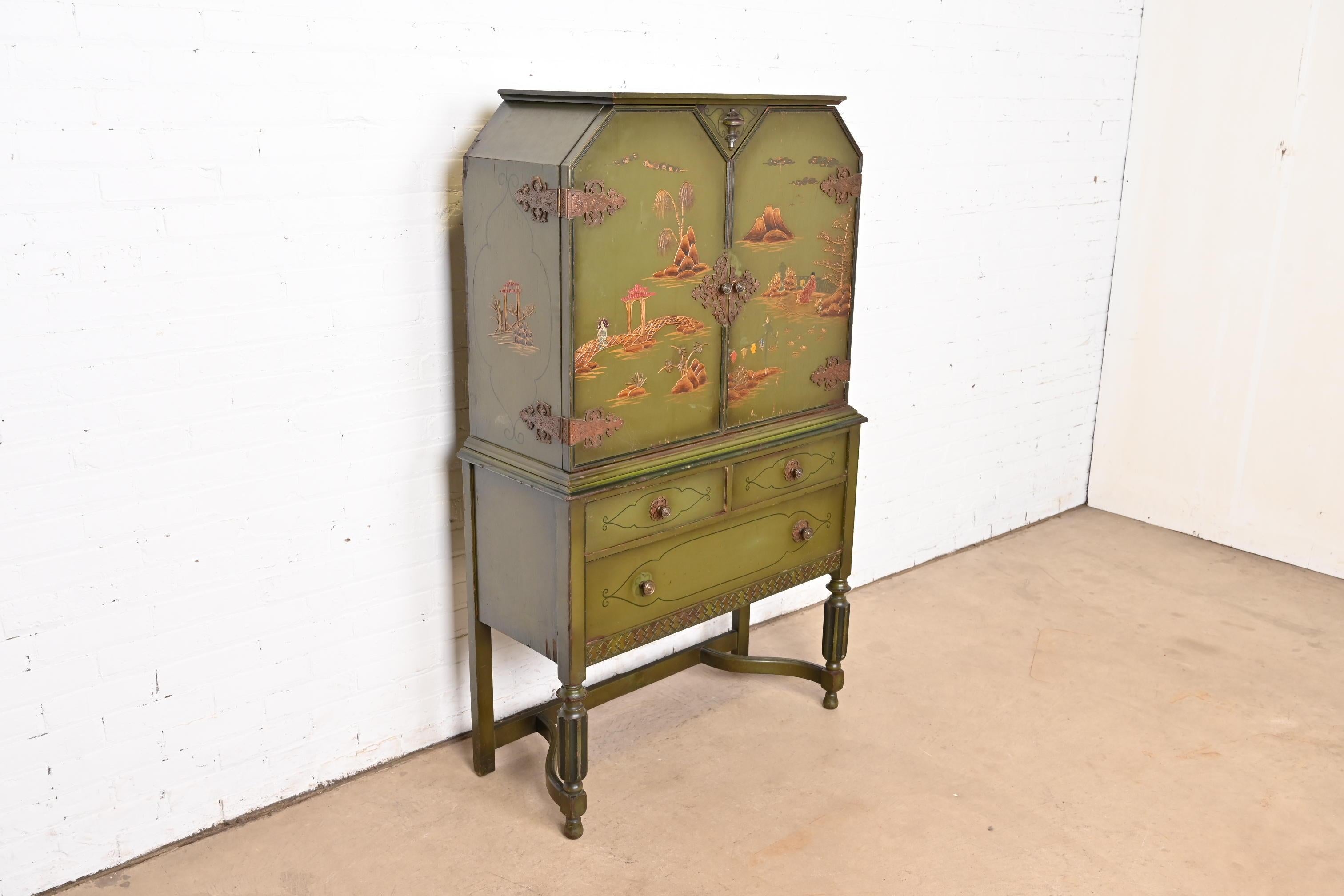 Early 20th Century Chinoiserie Jacobean Green Lacquered Hand Painted Bookcase or Bar Cabinet, 1920s
