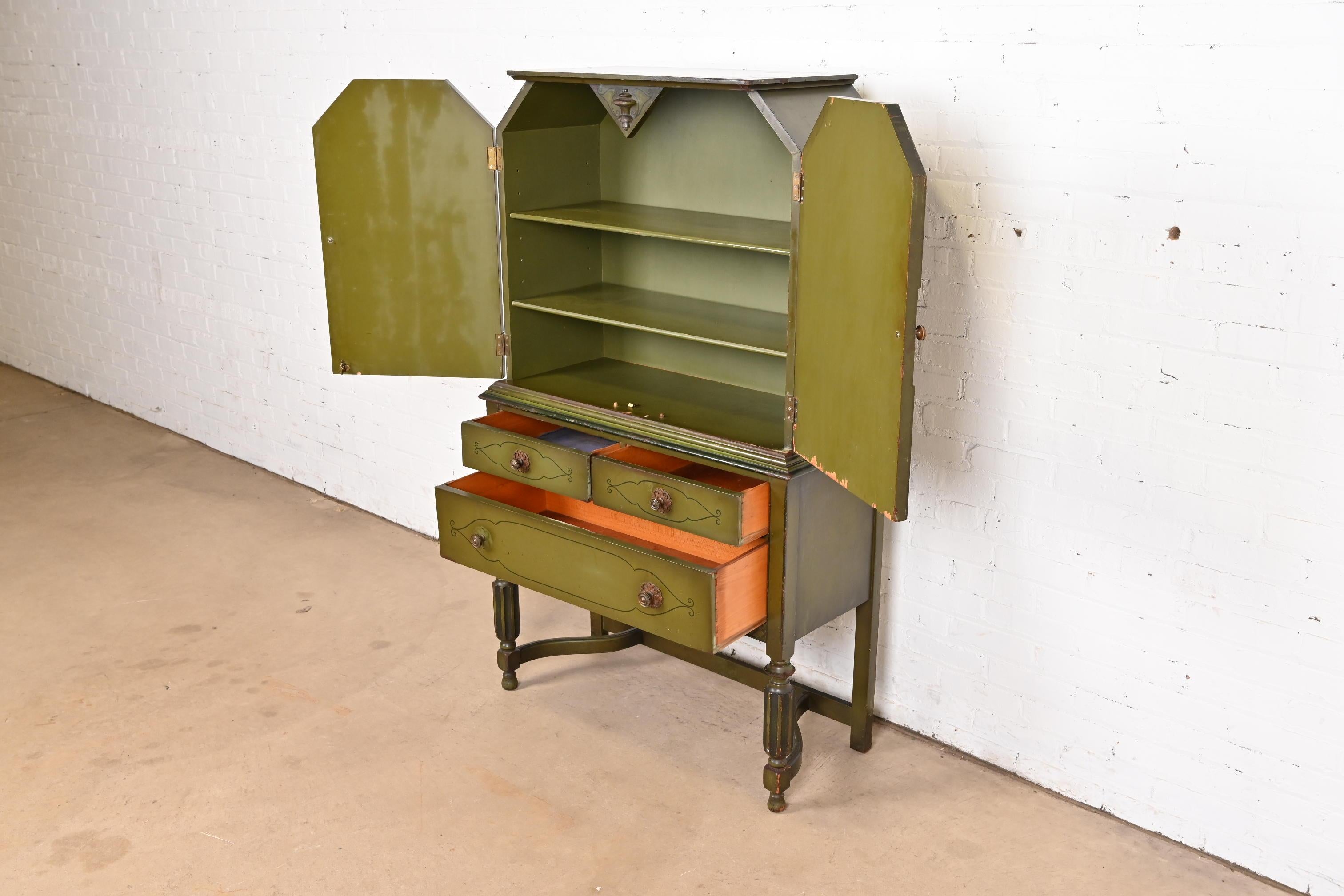 Chinoiserie Jacobean Green Lacquered Hand Painted Bookcase or Bar Cabinet, 1920s 1