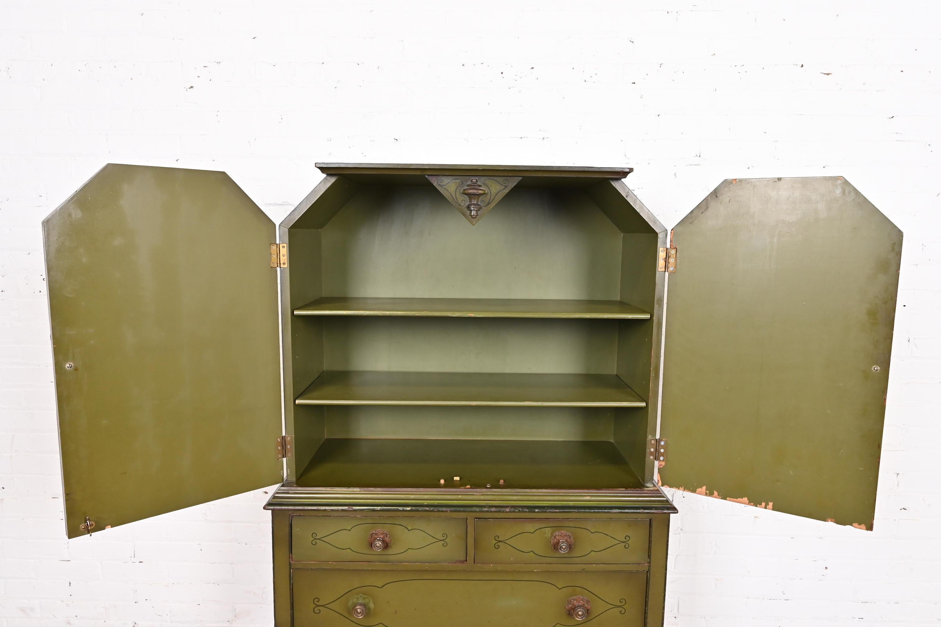 Chinoiserie Jacobean Green Lacquered Hand Painted Bookcase or Bar Cabinet, 1920s 2