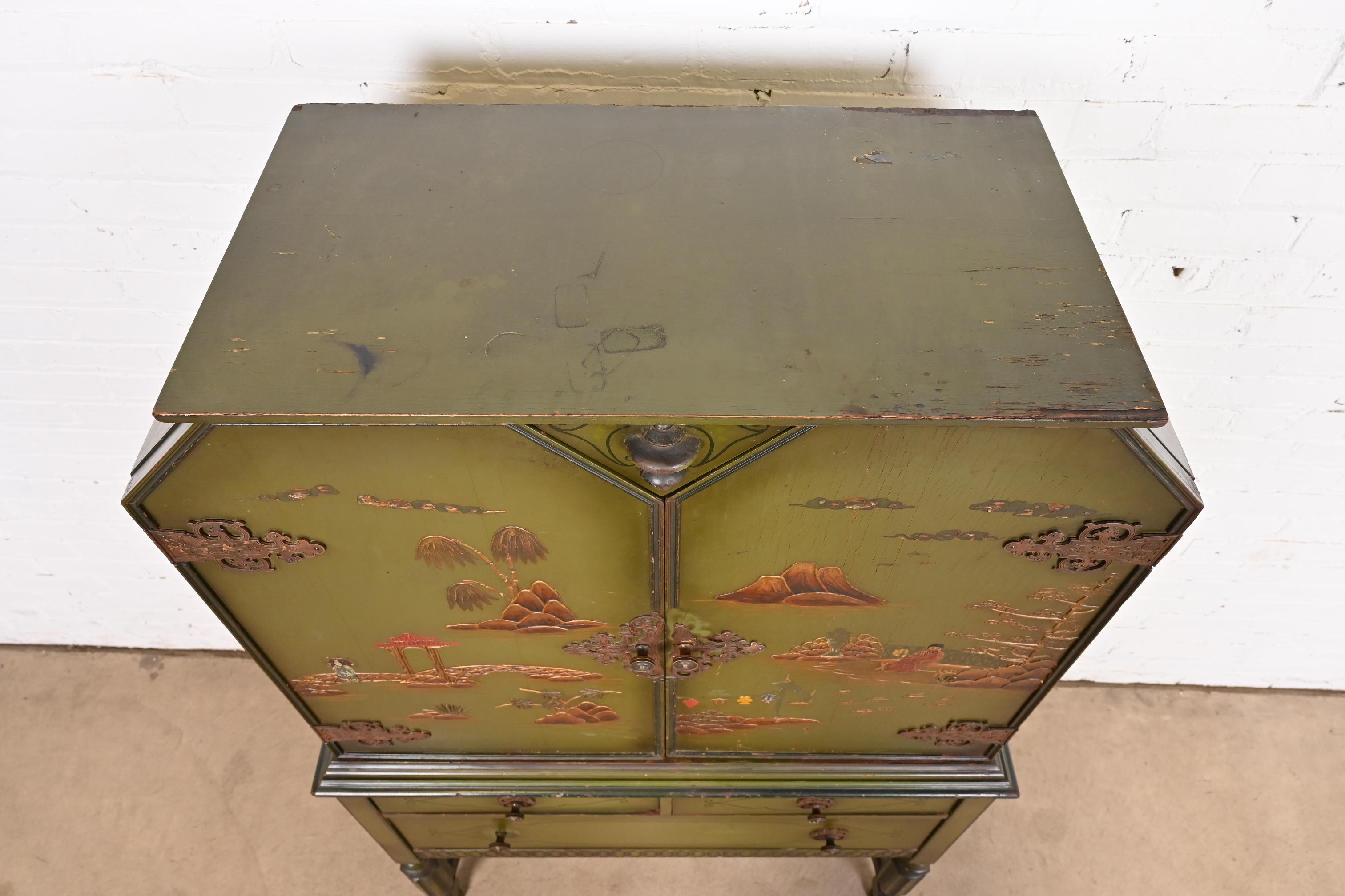 Chinoiserie Jacobean Green Lacquered Hand Painted Bookcase or Bar Cabinet, 1920s 3