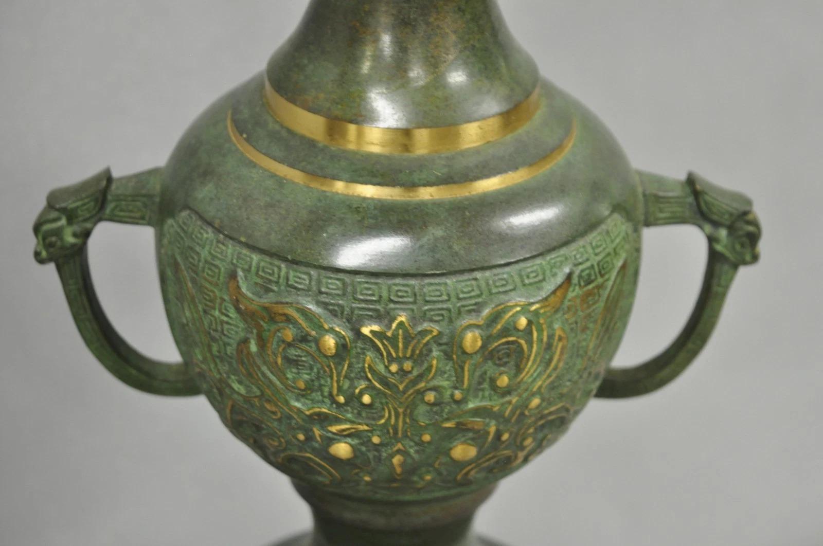 Chinoiserie James Mont Style Green Bronze Chinese Foo Dog Table Lamps - a Pair For Sale 7