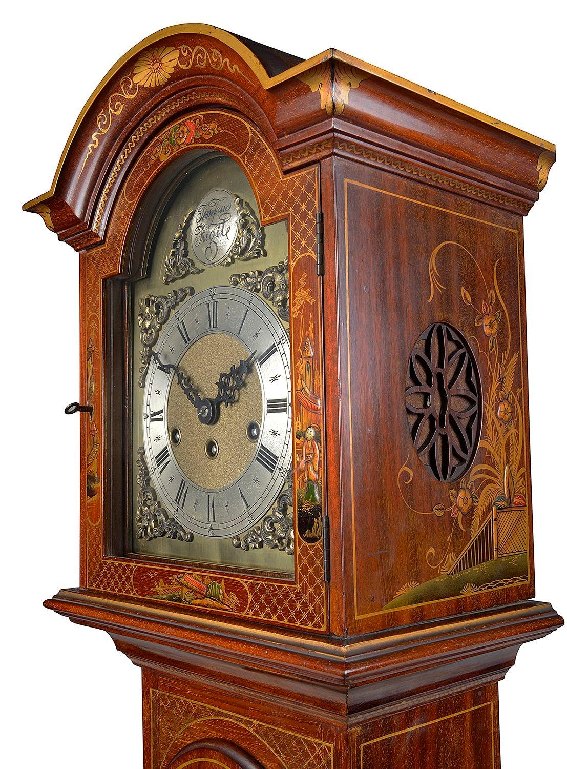 difference between grandfather and grandmother clock