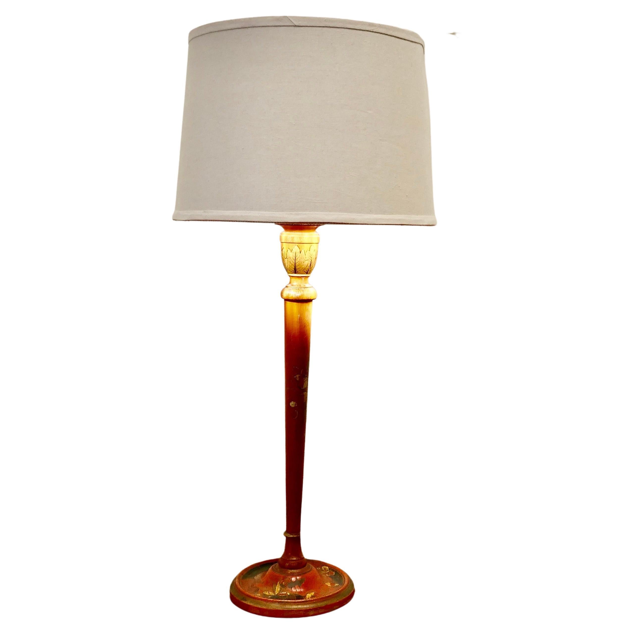 Lampe de table en laque chinoiseries en vente