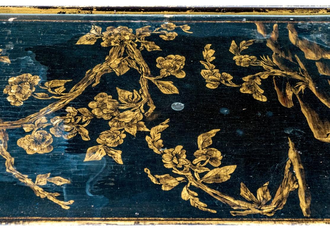 Lackierter und vergoldeter Cocktailtisch im Chinoiserie-Stil im Angebot 2