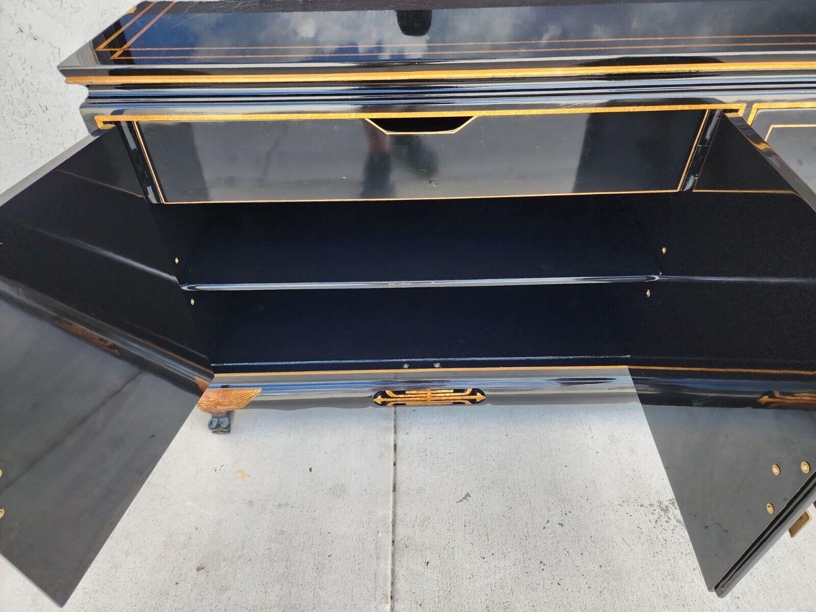 Chinoiserie Lacquered Buffet Gilded Asian Vintage 5
