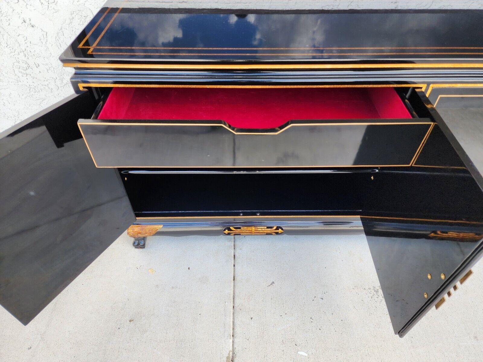 Chinoiserie Lacquered Buffet Gilded Asian Vintage 4