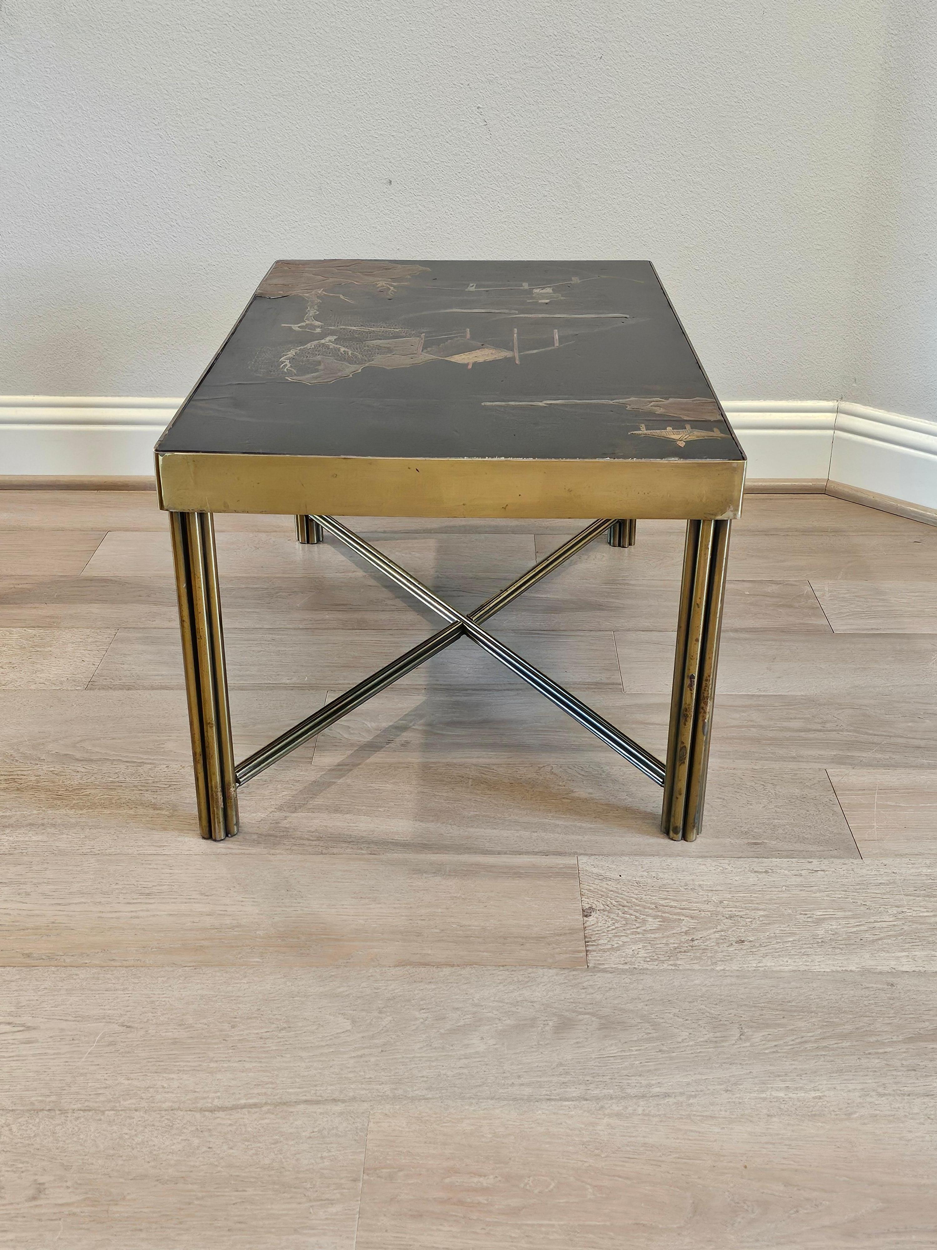 Table basse de style Jansen en métal laqué et doré de style chinoiseries en vente 5