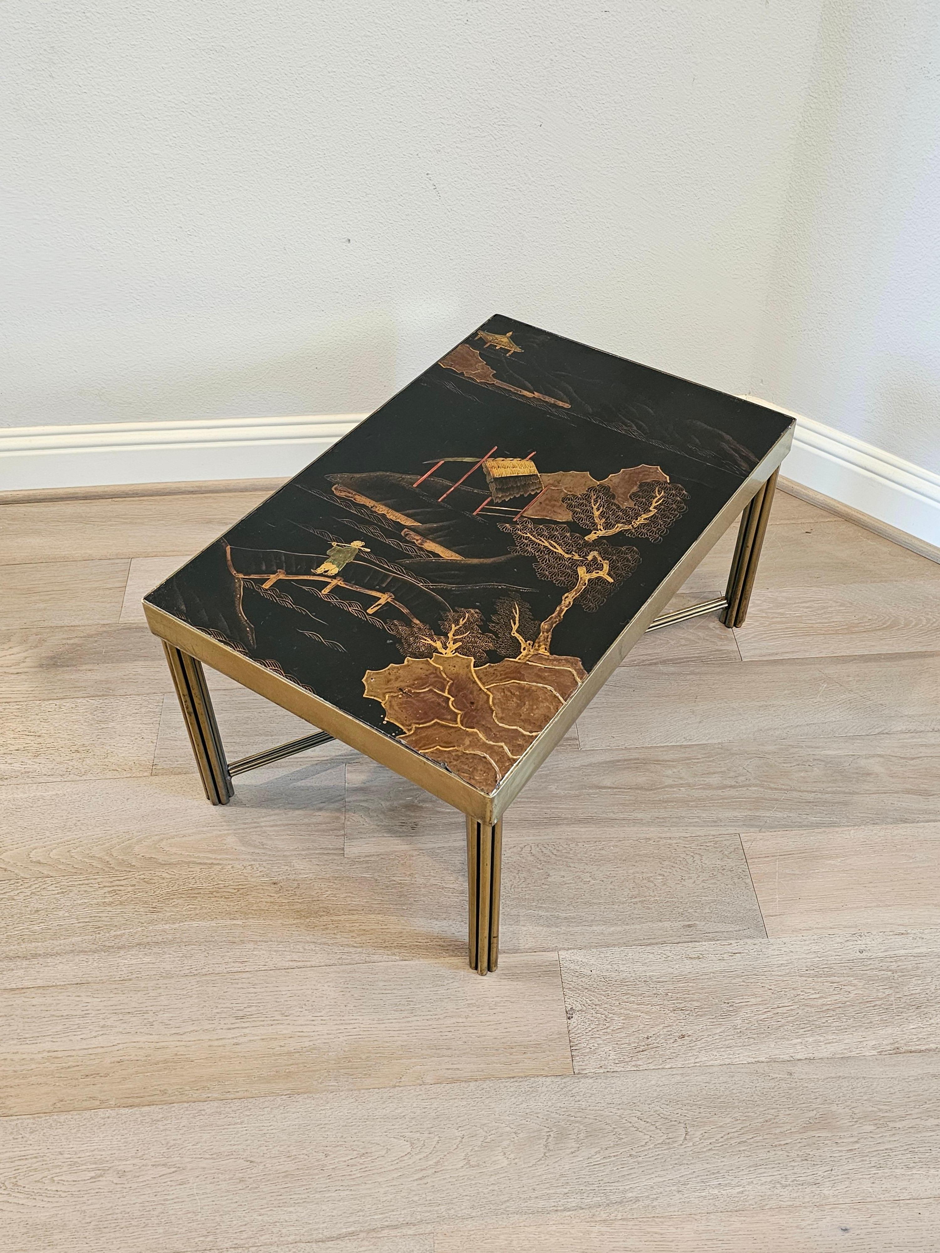 Chinoiseries Table basse de style Jansen en métal laqué et doré de style chinoiseries en vente