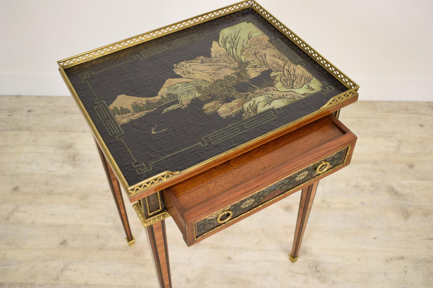 19th Century, French Chinoiserie Lacquered Wood Center Table For Sale 9