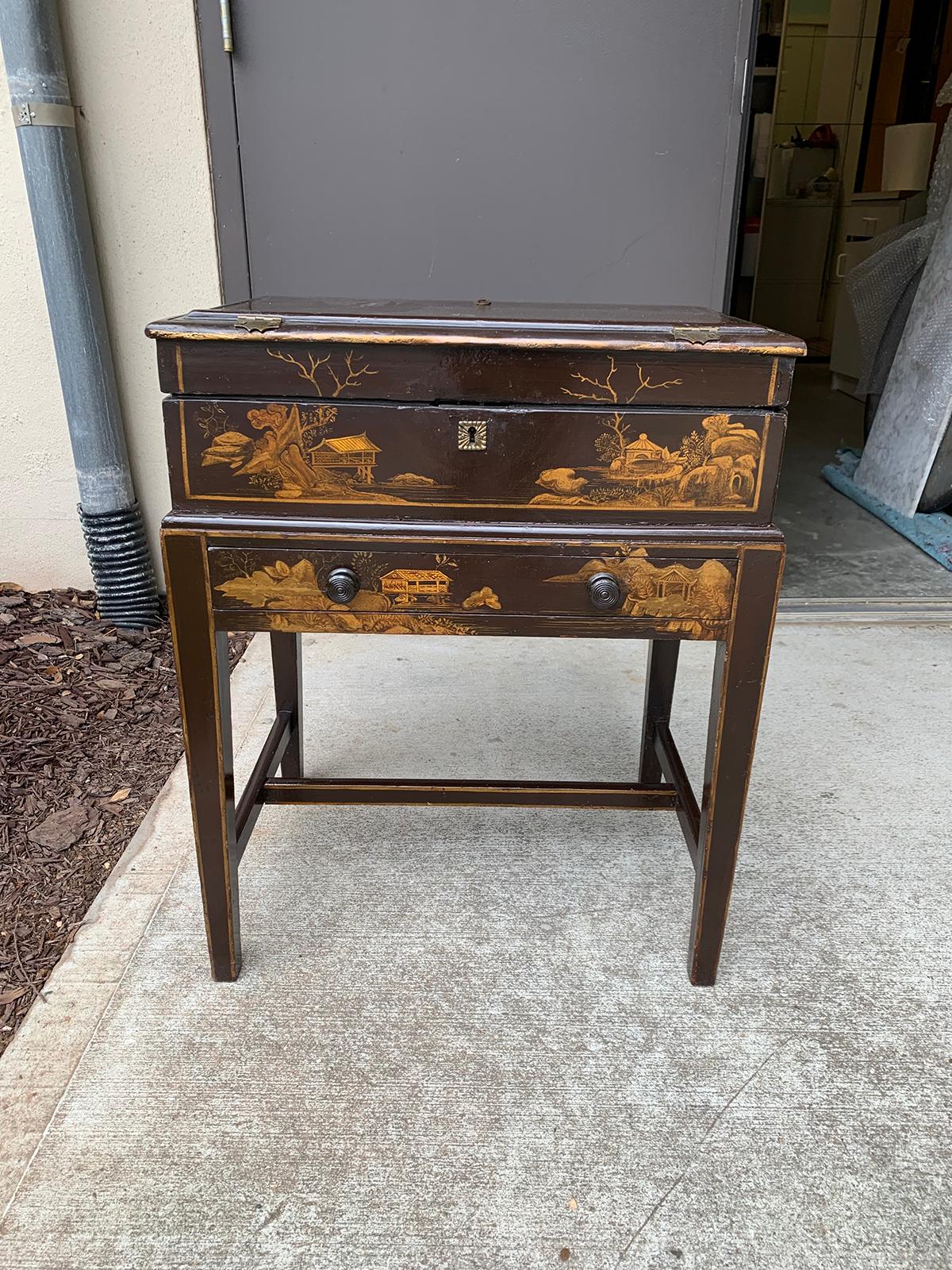 Chinoiserie Lacquered Writing Box on Stand In Good Condition In Atlanta, GA