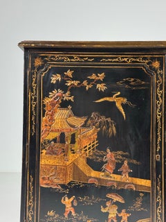 Vitrine laquée de style chinoiserie, XXe siècle