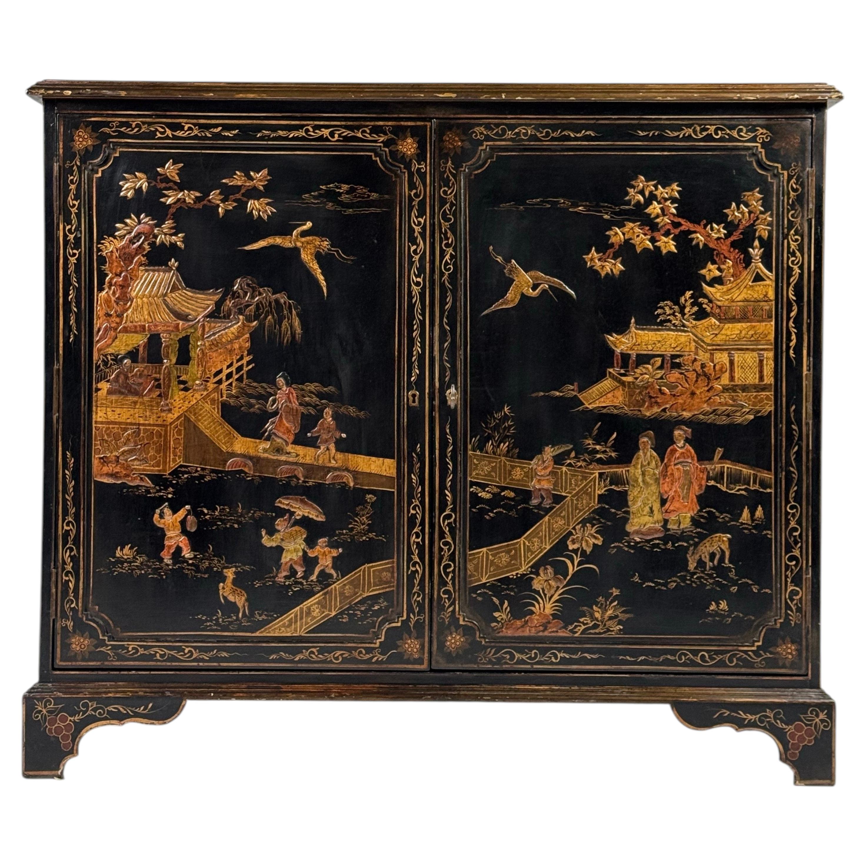 Vetrina laccata in stile chinoiserie, XX secolo