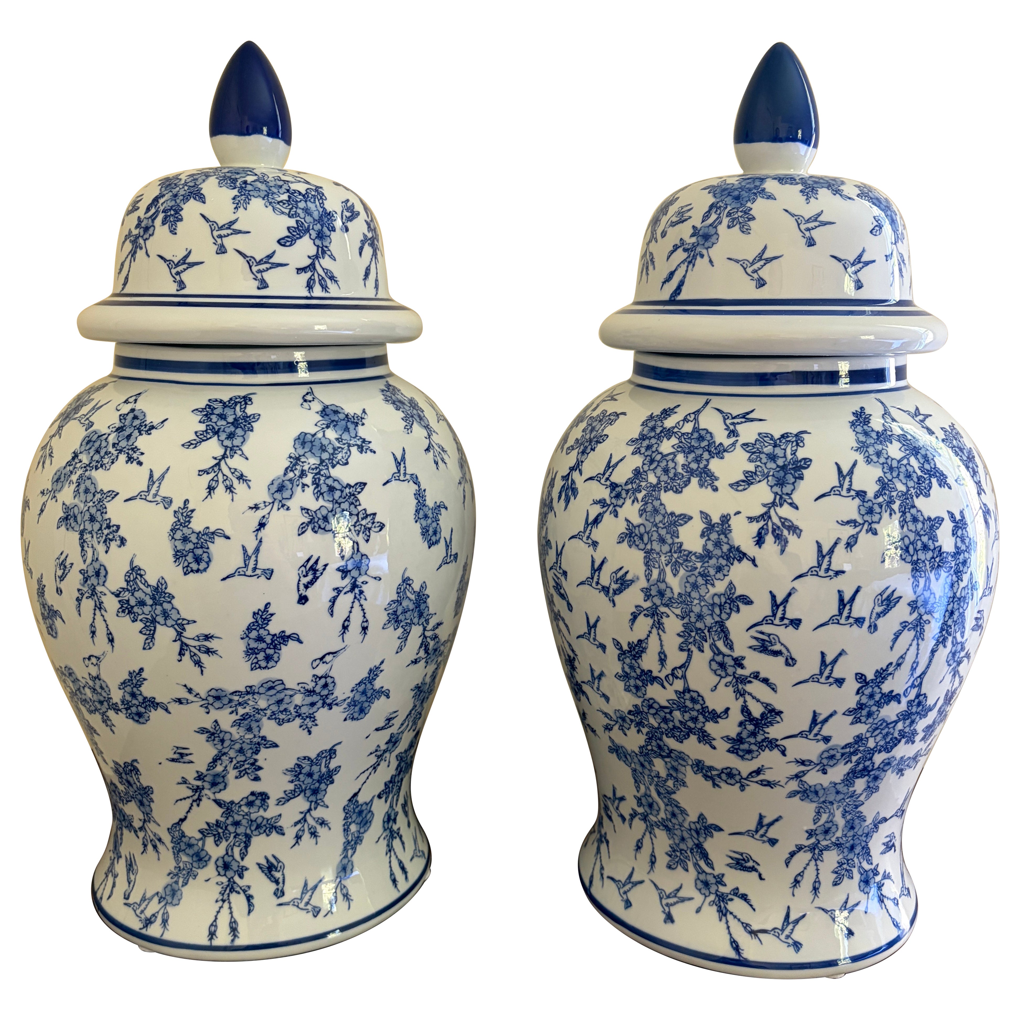 Grandi barattoli di zenzero in porcellana bianca e blu, coppia Chinoiserie
