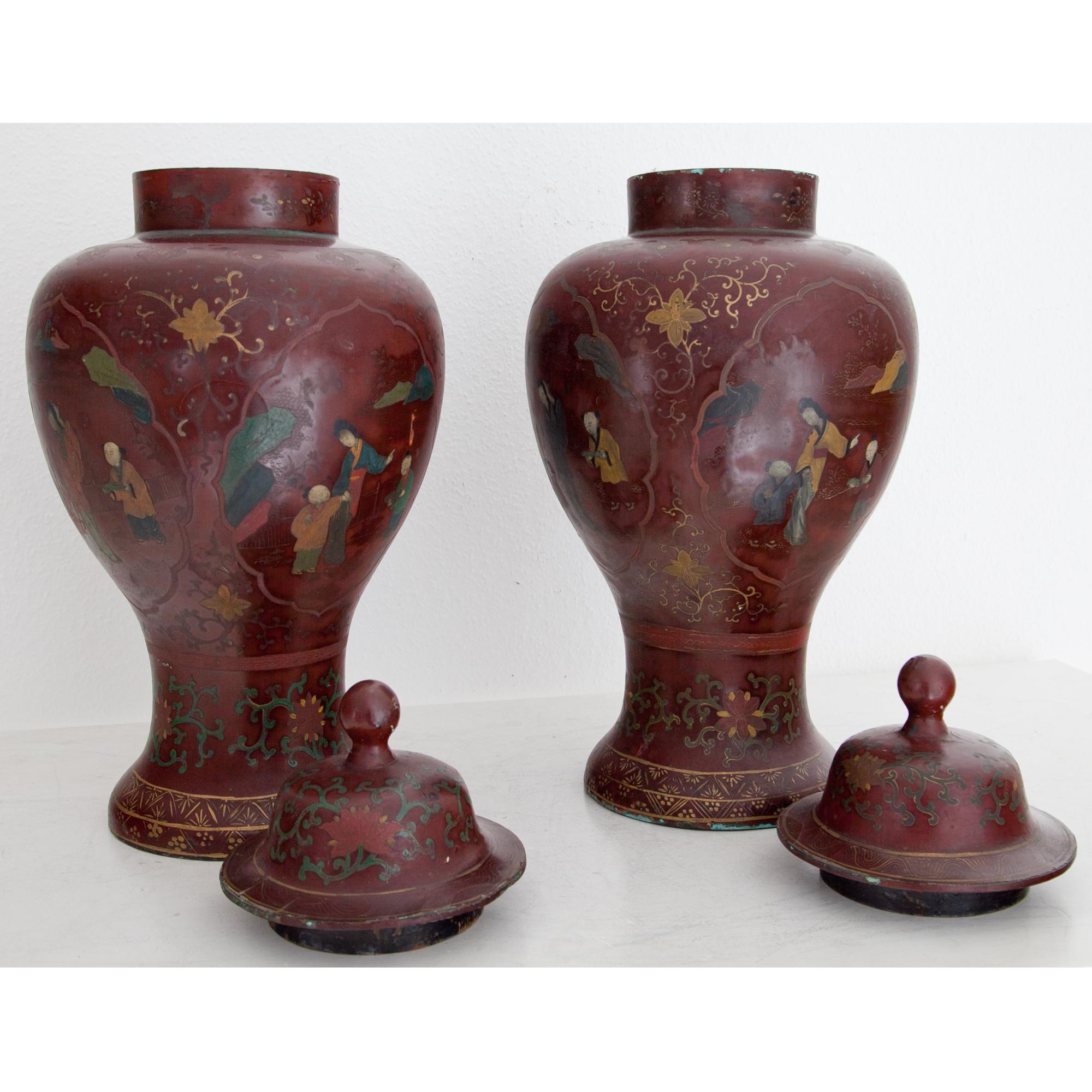 German Chinoiserie Lidded Vases, Probably Berlin, Early 19th Century