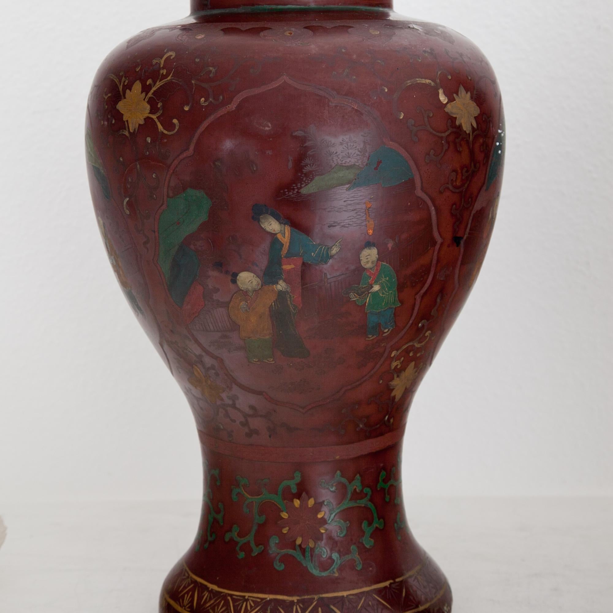 Chinoiserie Lidded Vases, Probably Berlin, Early 19th Century 2