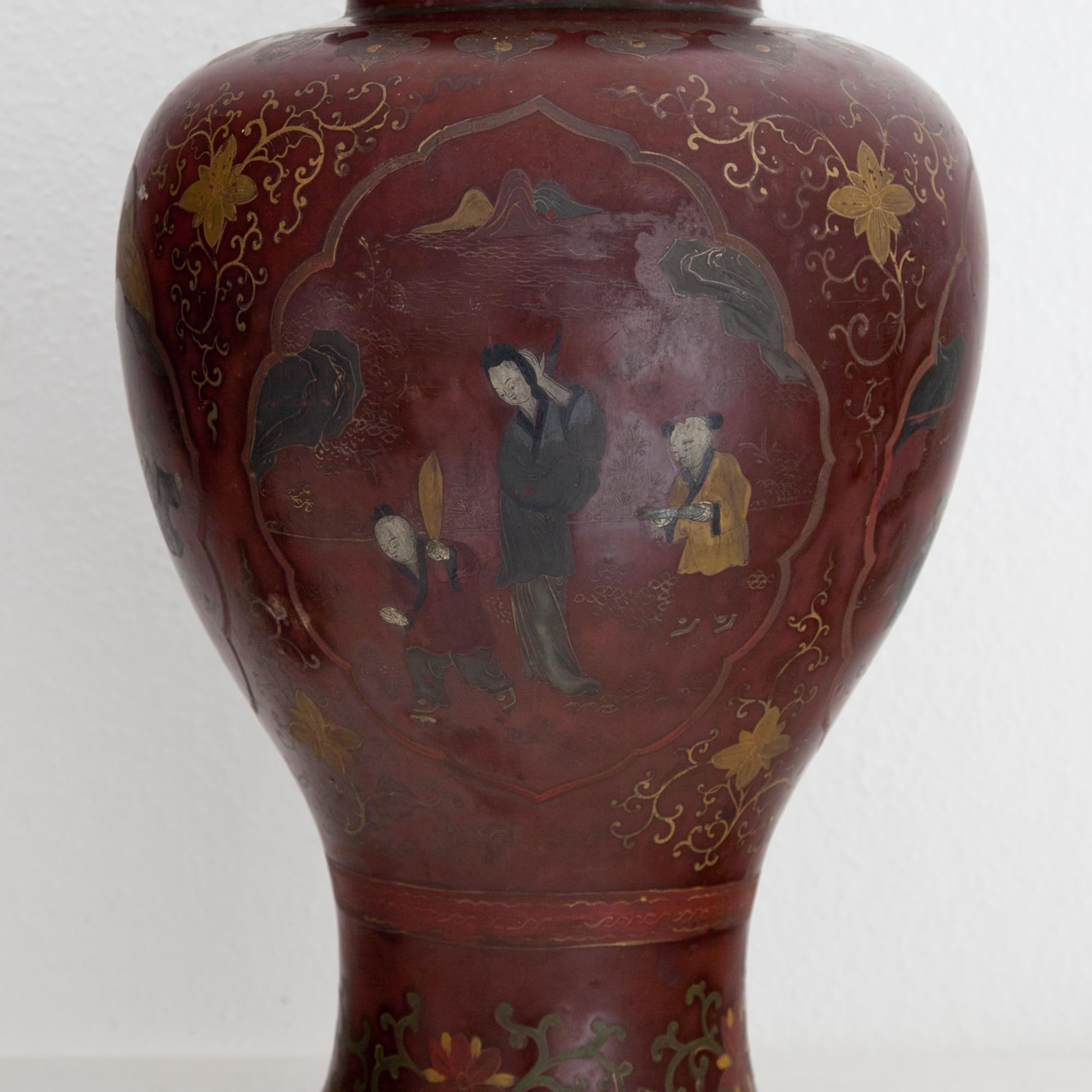 Chinoiserie Lidded Vases, Probably Berlin, Early 19th Century 3