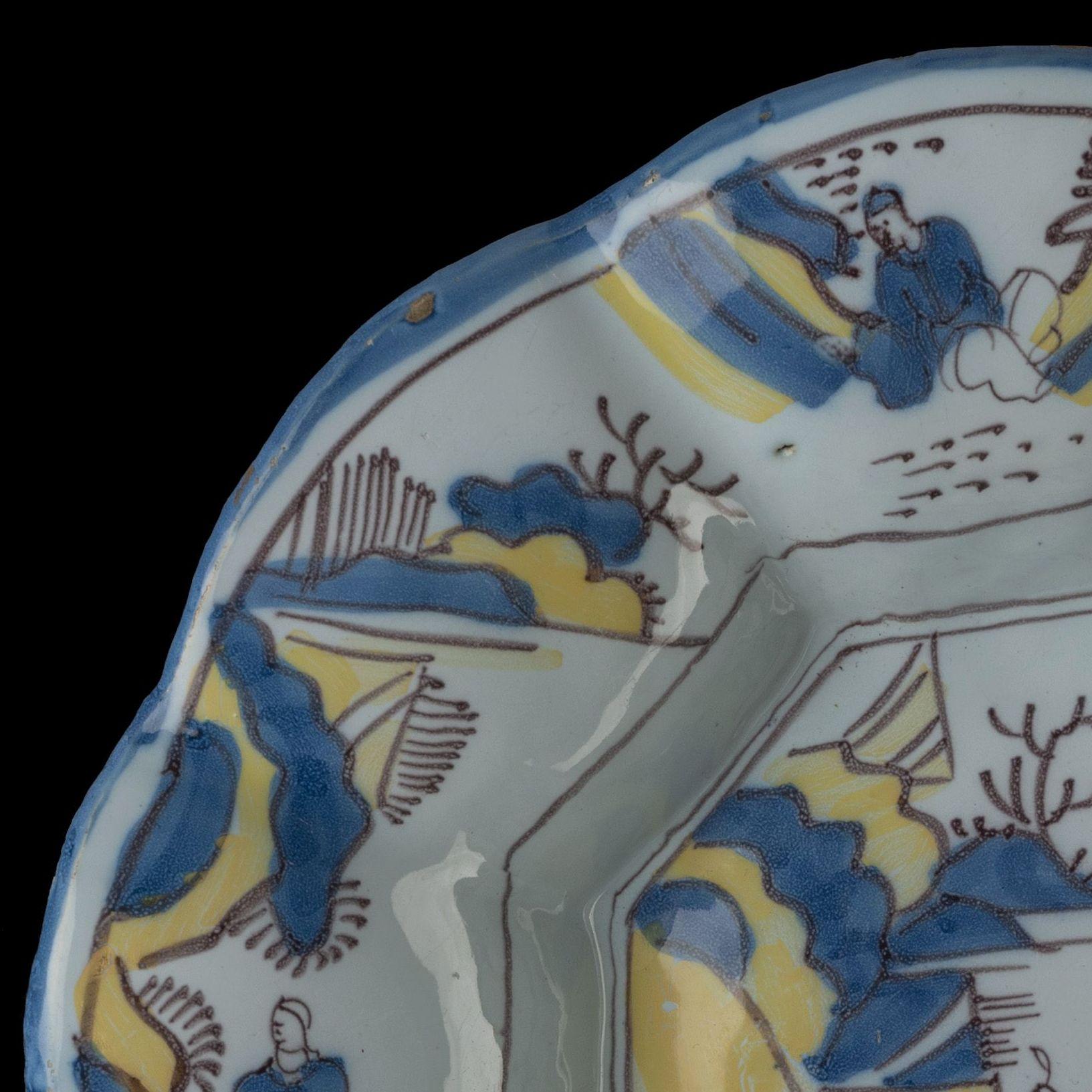 Dutch Chinoiserie Lobed Dish in Blue, Yellow and Purple, Delft, 1680-1690 For Sale