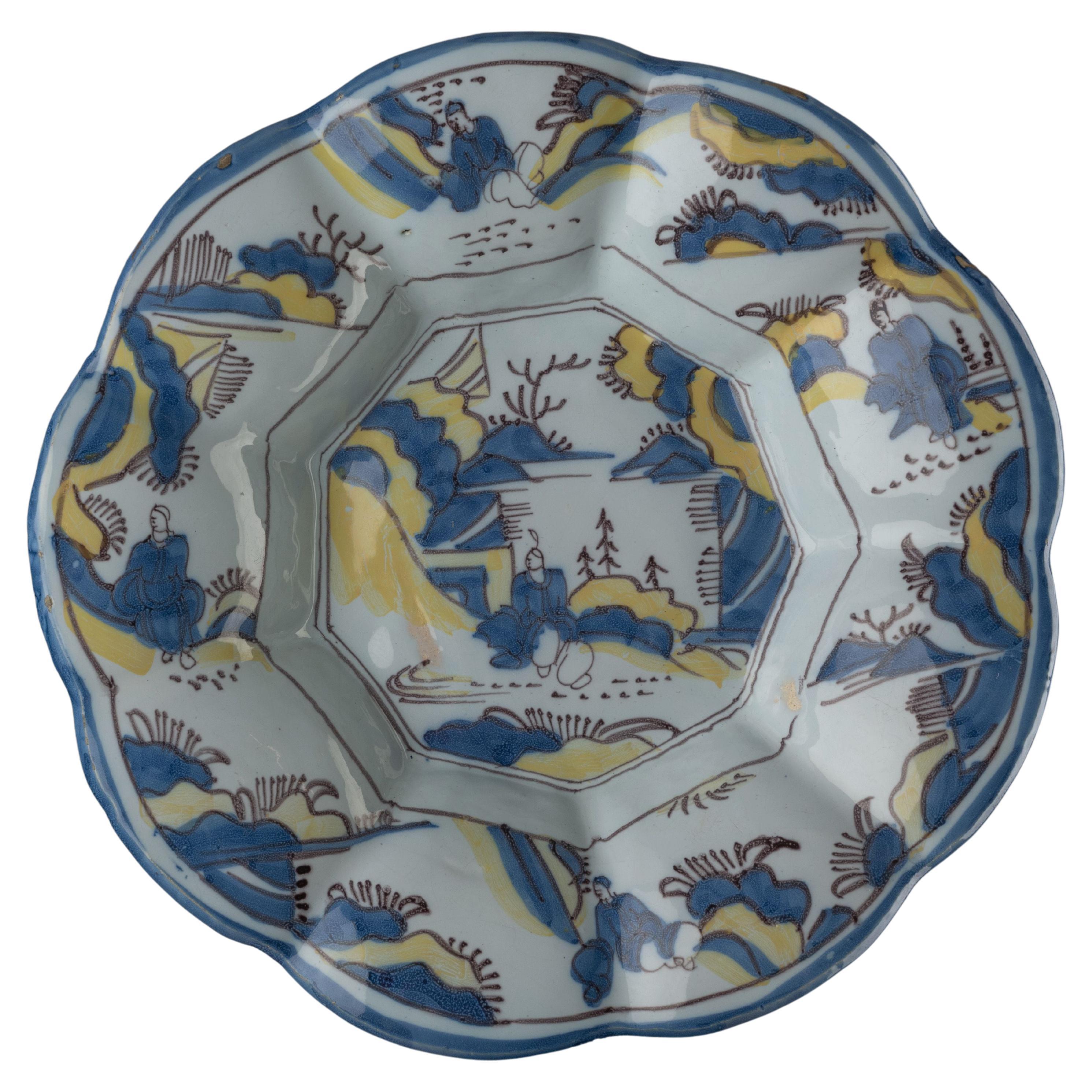 Chinoiserie Lobed Dish in Blue, Yellow and Purple, Delft, 1680-1690