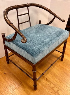 Chaise Chinoiserie en métal et faux bambou de Pengelly Mastercraft avec velours bleu ciel