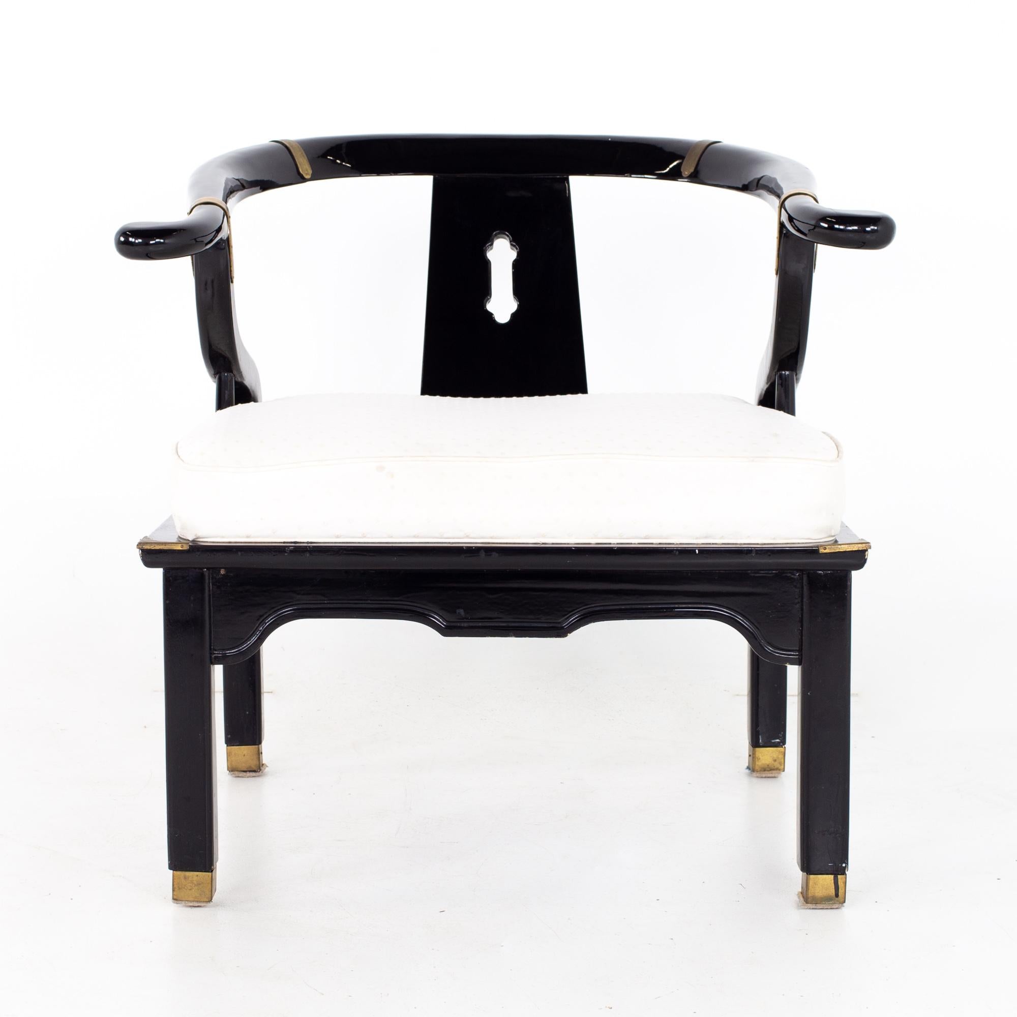 Late 20th Century Chinoiserie Ming Style Baker Furniture MCM Brass Black Lounge Chairs, a Pair