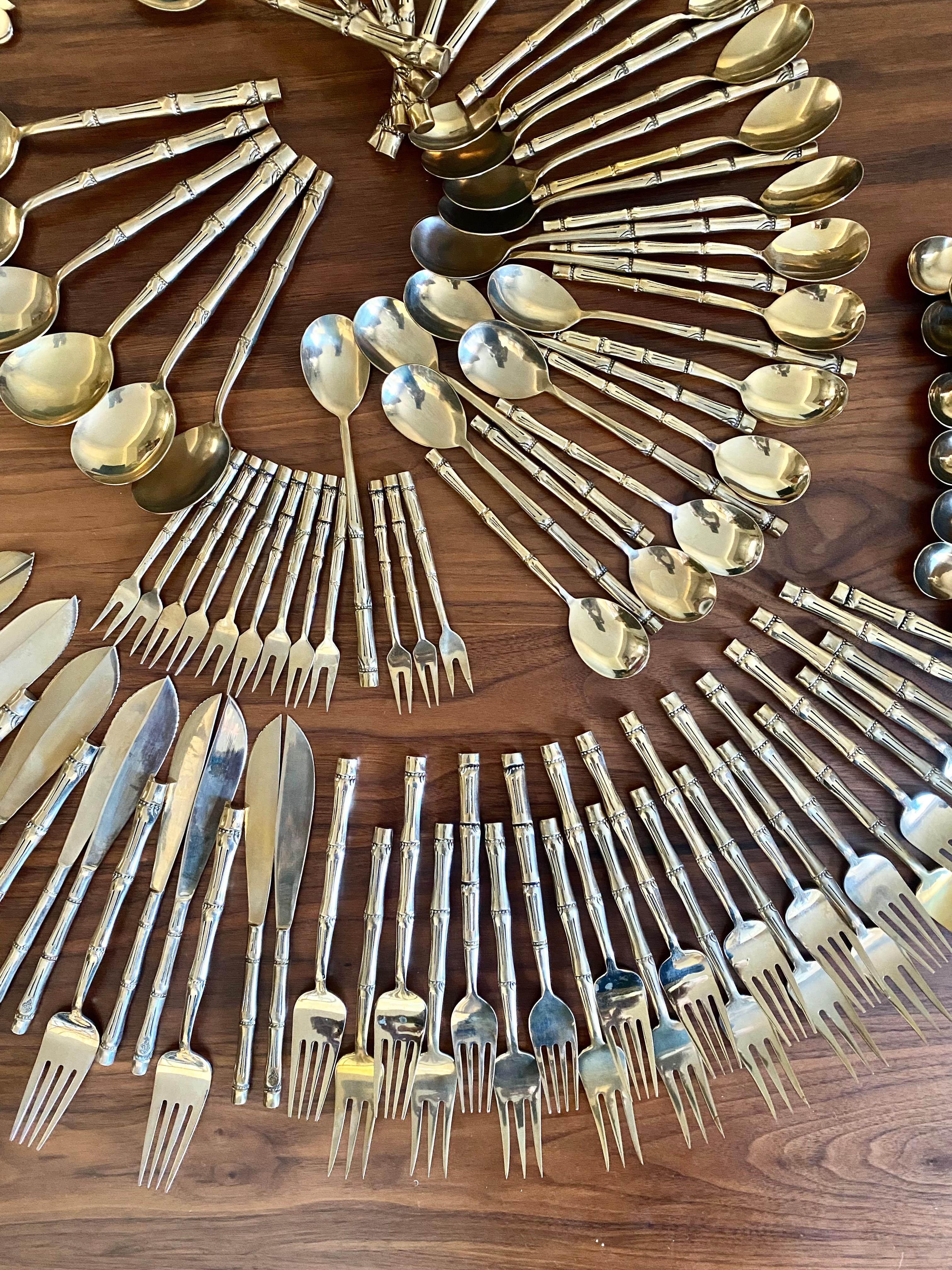 Hand-Crafted Chinoiserie Nickel Bronze Faux Bamboo Flatware Set (144 Pieces) For Sale