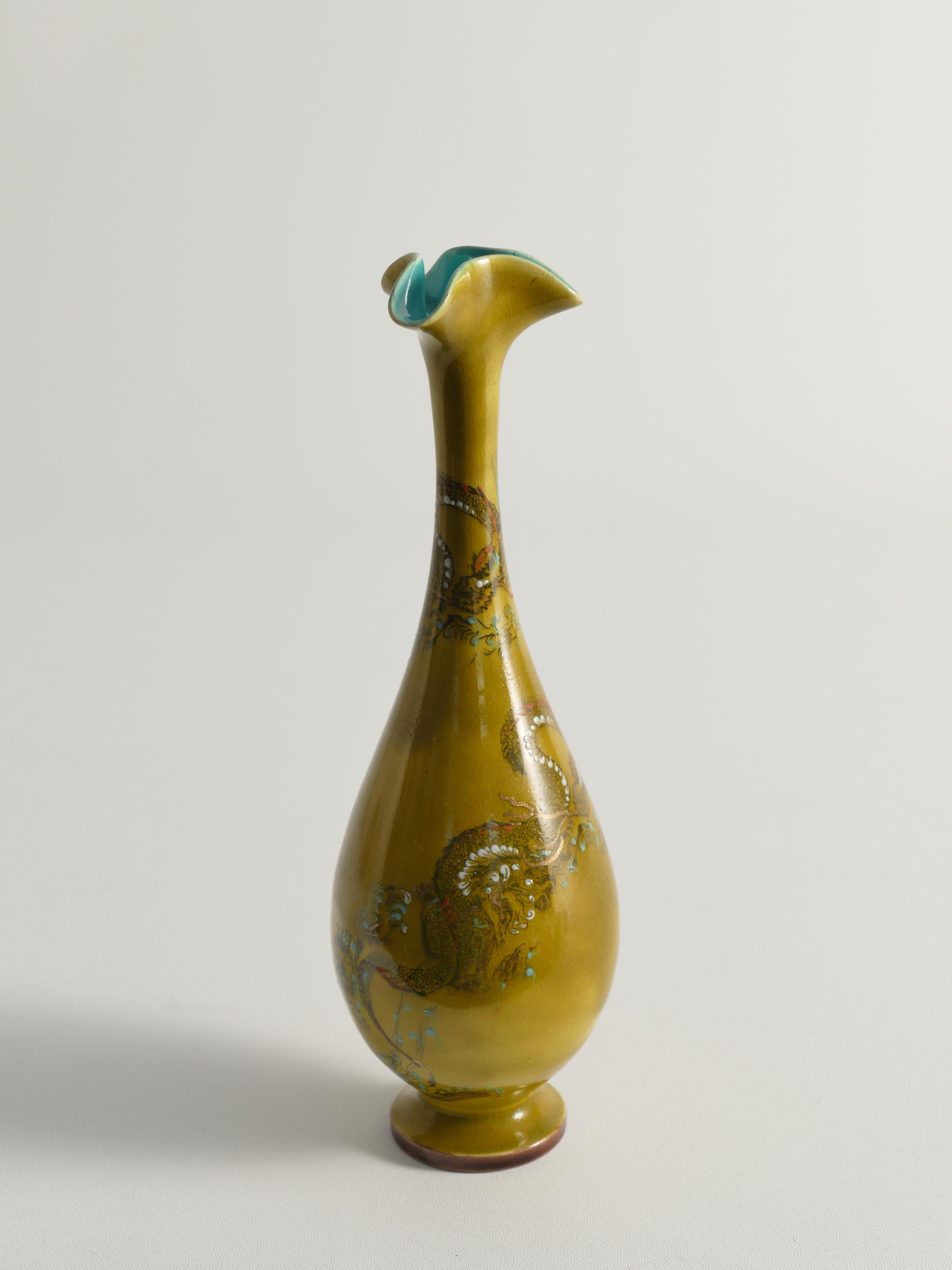 English Chinoiserie Ochre Yellow Dragon Vase by Lambeth Doulton Faience, England 1880s For Sale